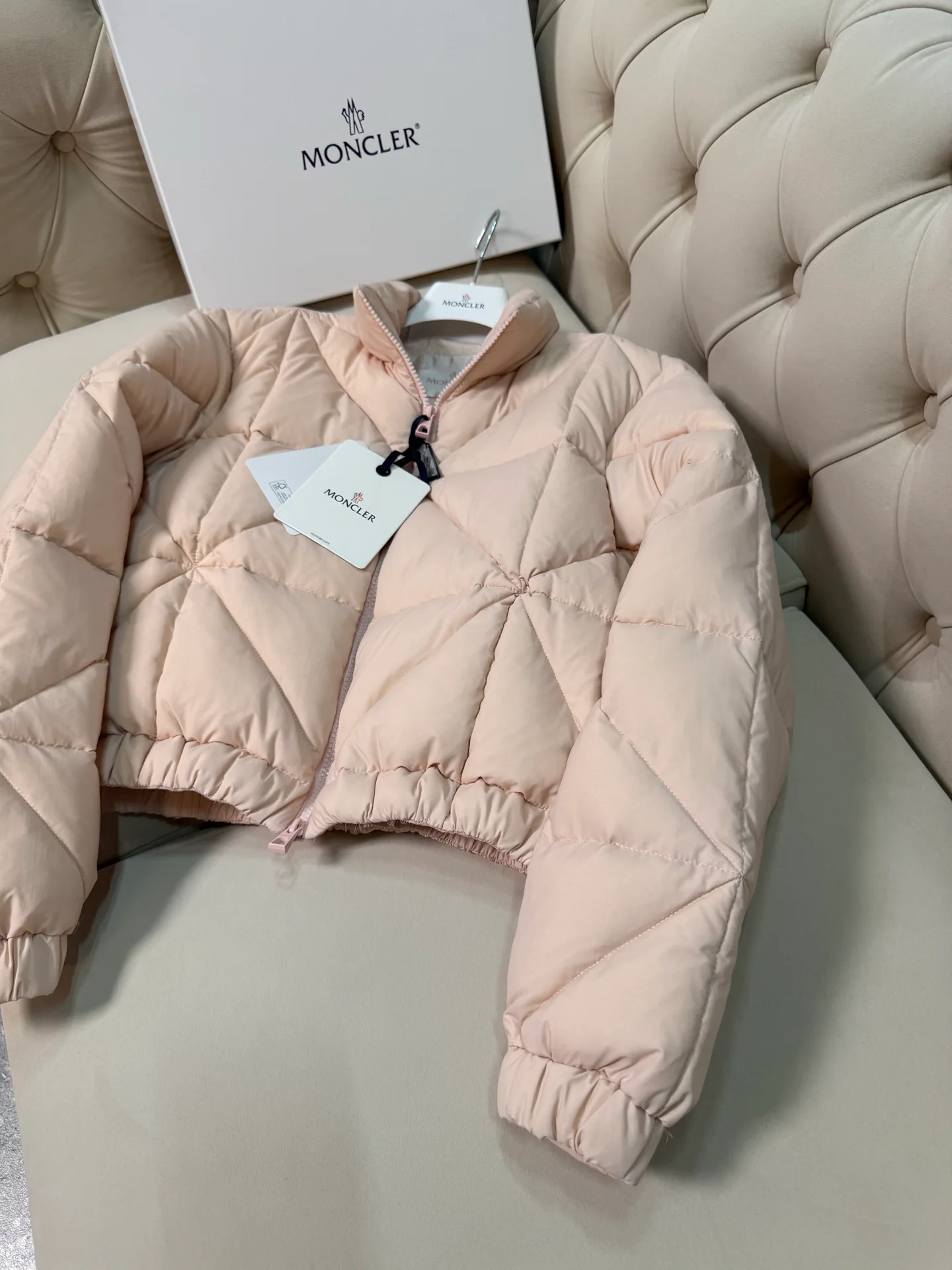 Куртки И Пуховики Женские Moncler 18825228