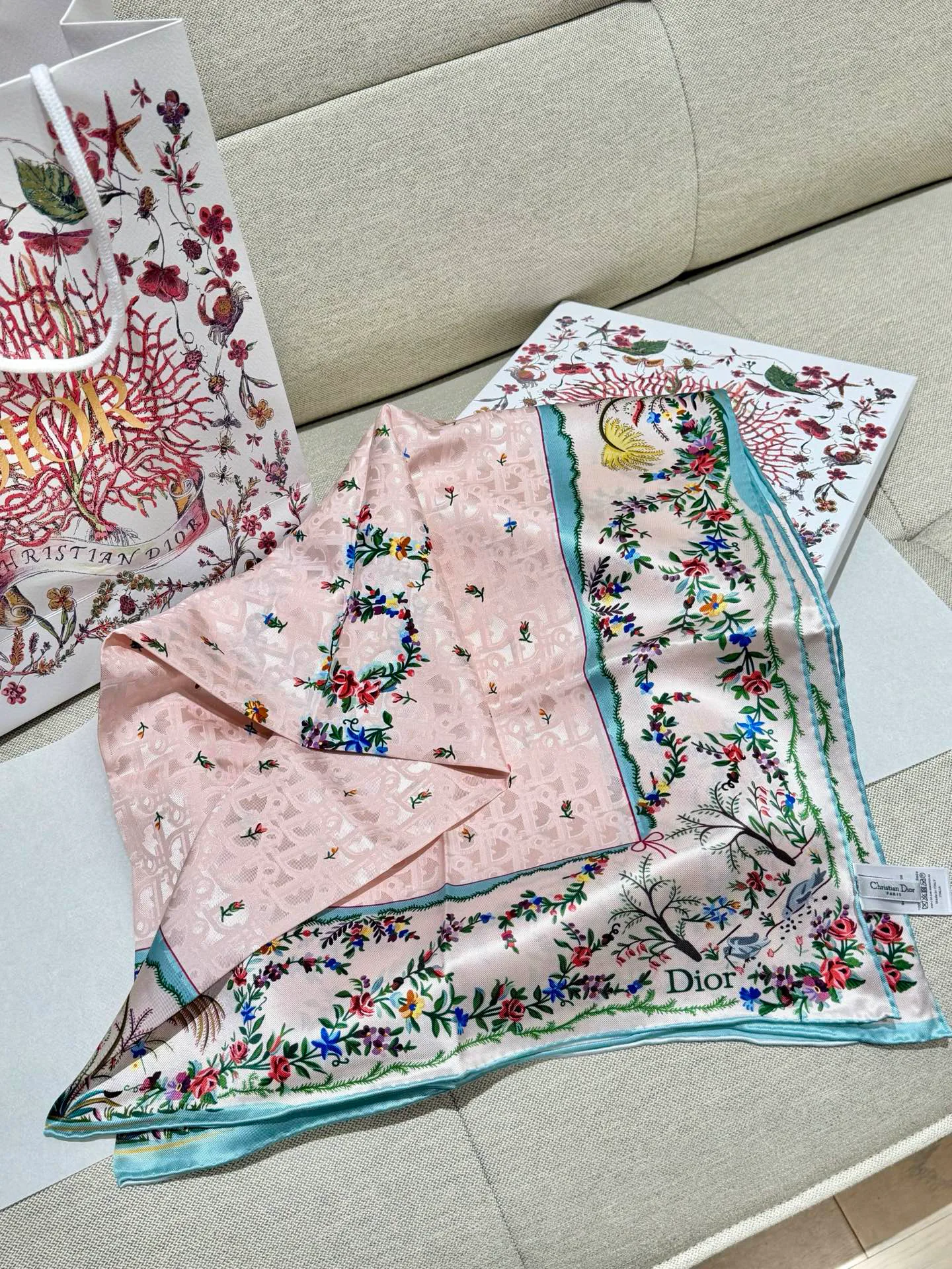 Платки Christian Dior 17991422
