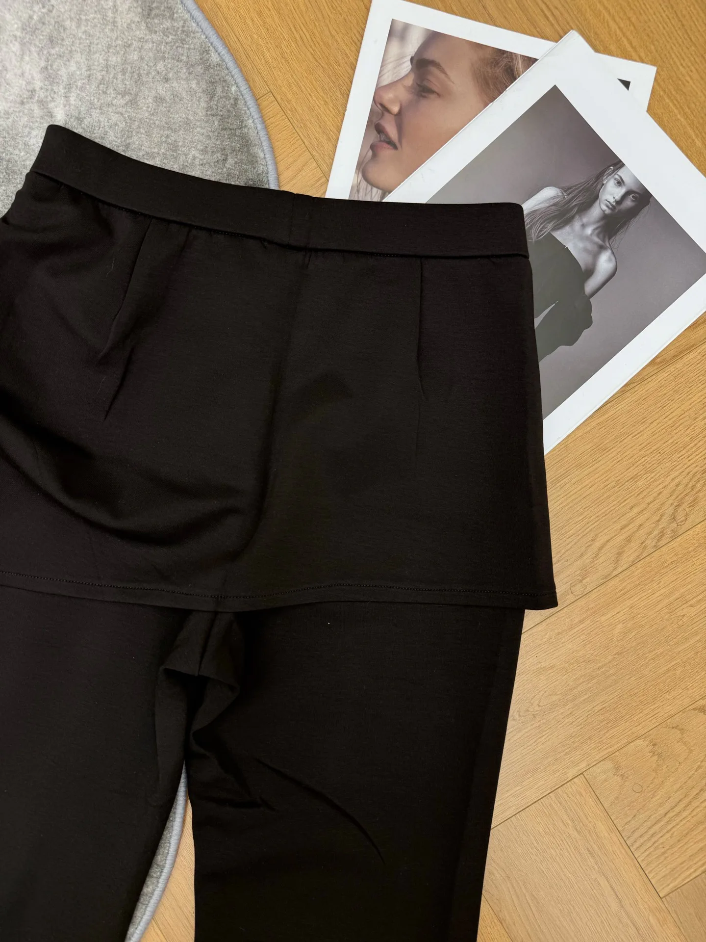 Брюки Женские Saint Laurent 18450972
