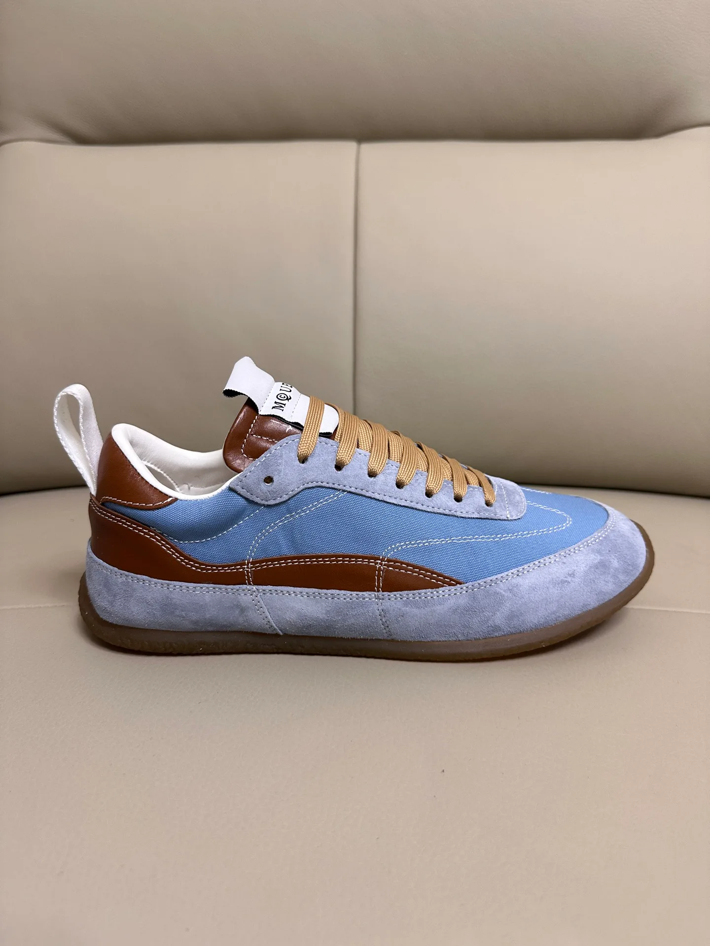 Кроссовки Женские Alexander Mcqueen 18616747