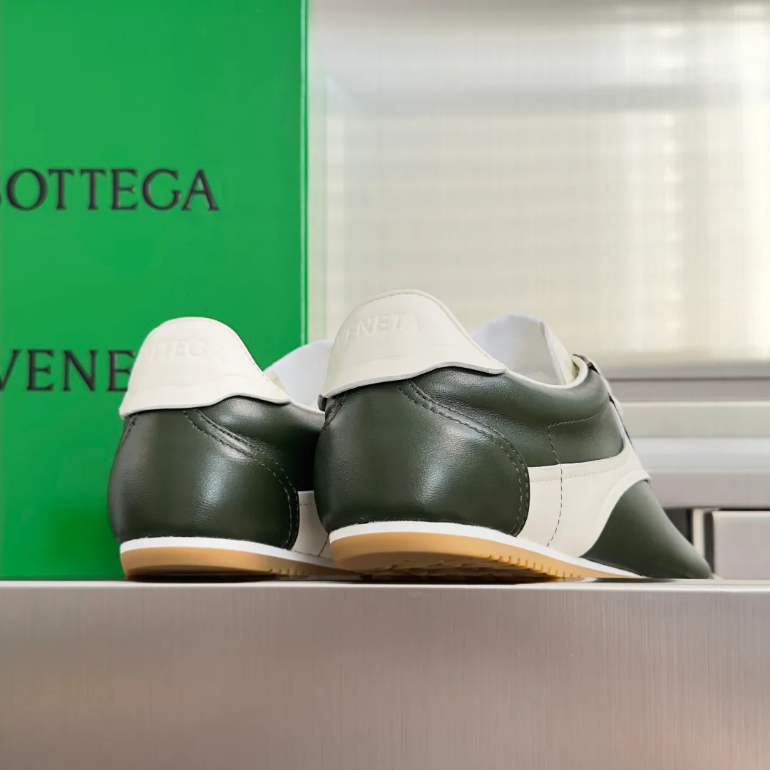 Кроссовки Женские Bottega Veneta 18125569