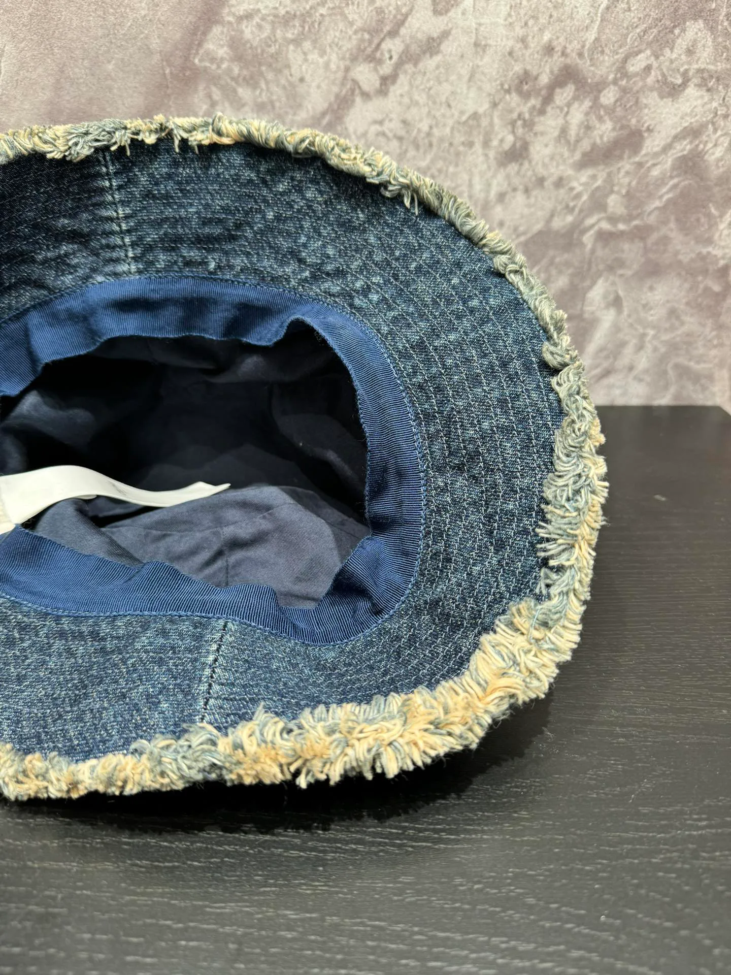 Головные Уборы Celine 34379