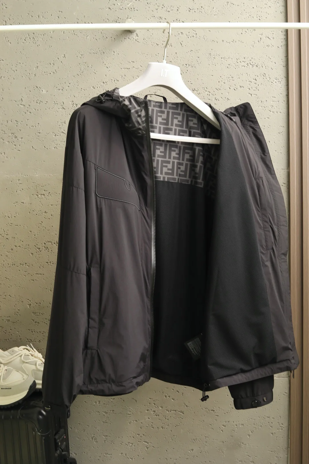 Куртки И Пуховики Мужские Fendi 11425018