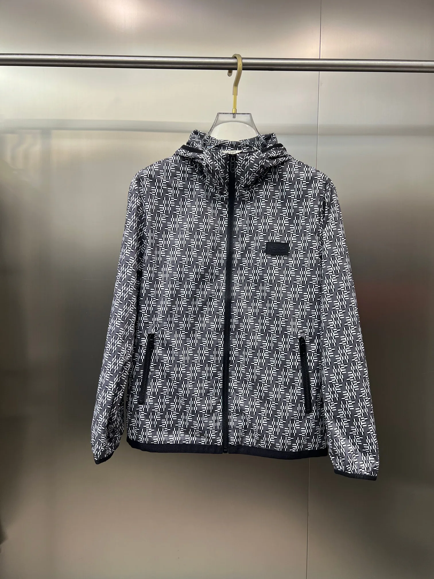 Куртки И Пуховики Женские Fendi 30647