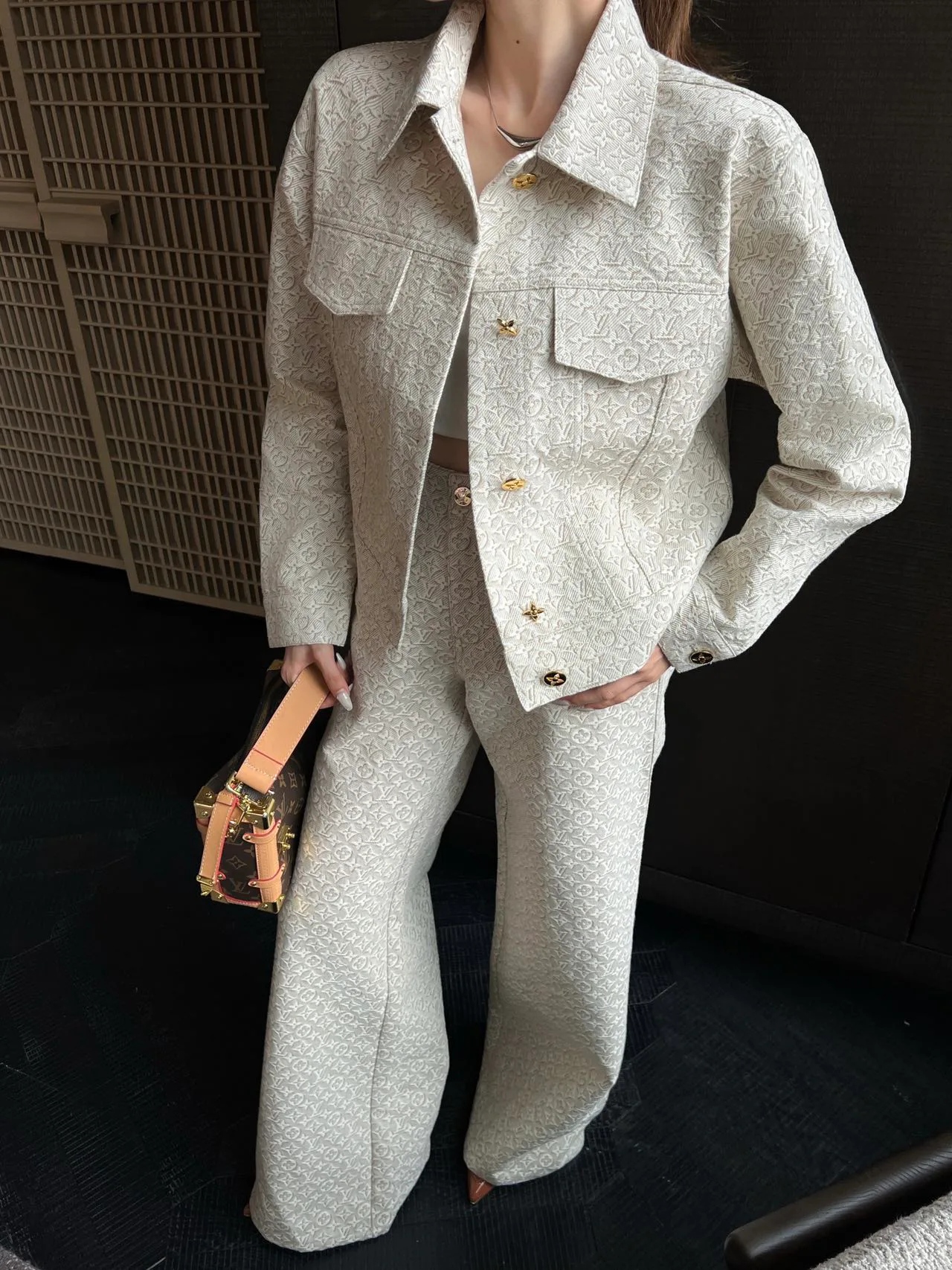 Брюки Женские Louis Vuitton 11775463