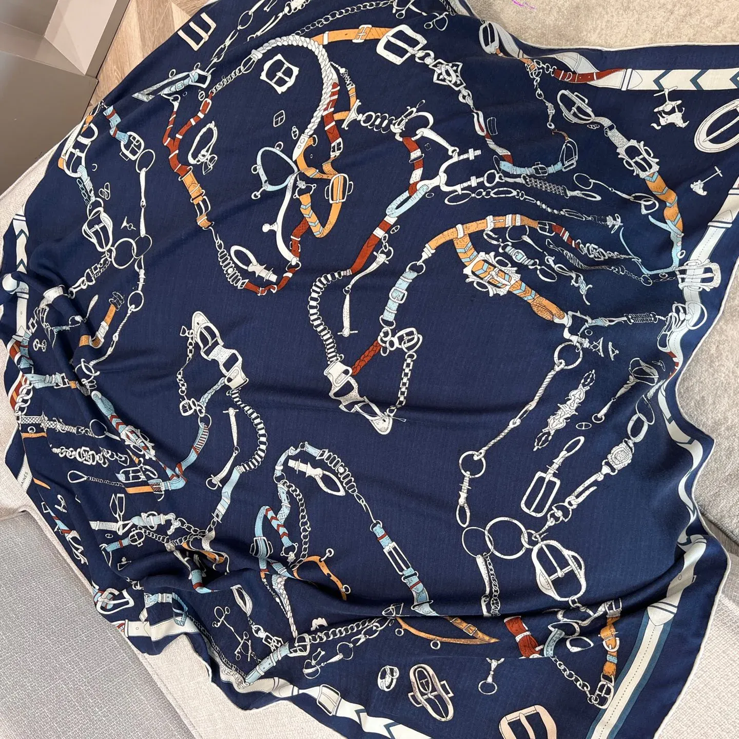 Шарфы Hermes 351372