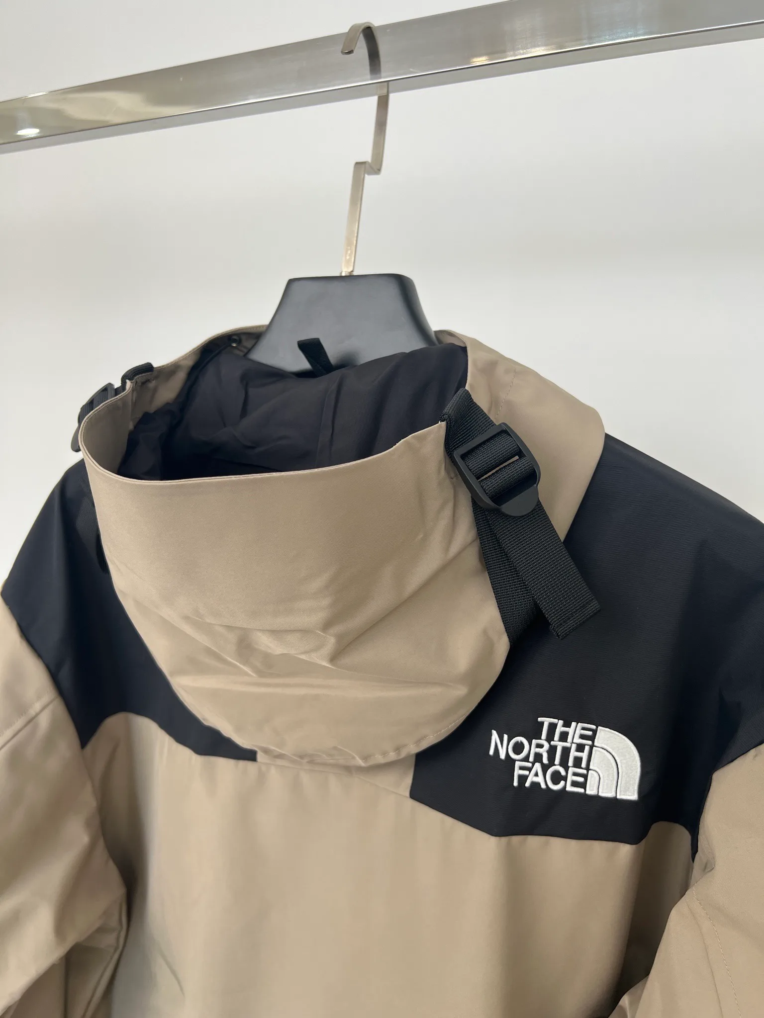 Куртки И Пуховики Женские The North Face 18416095