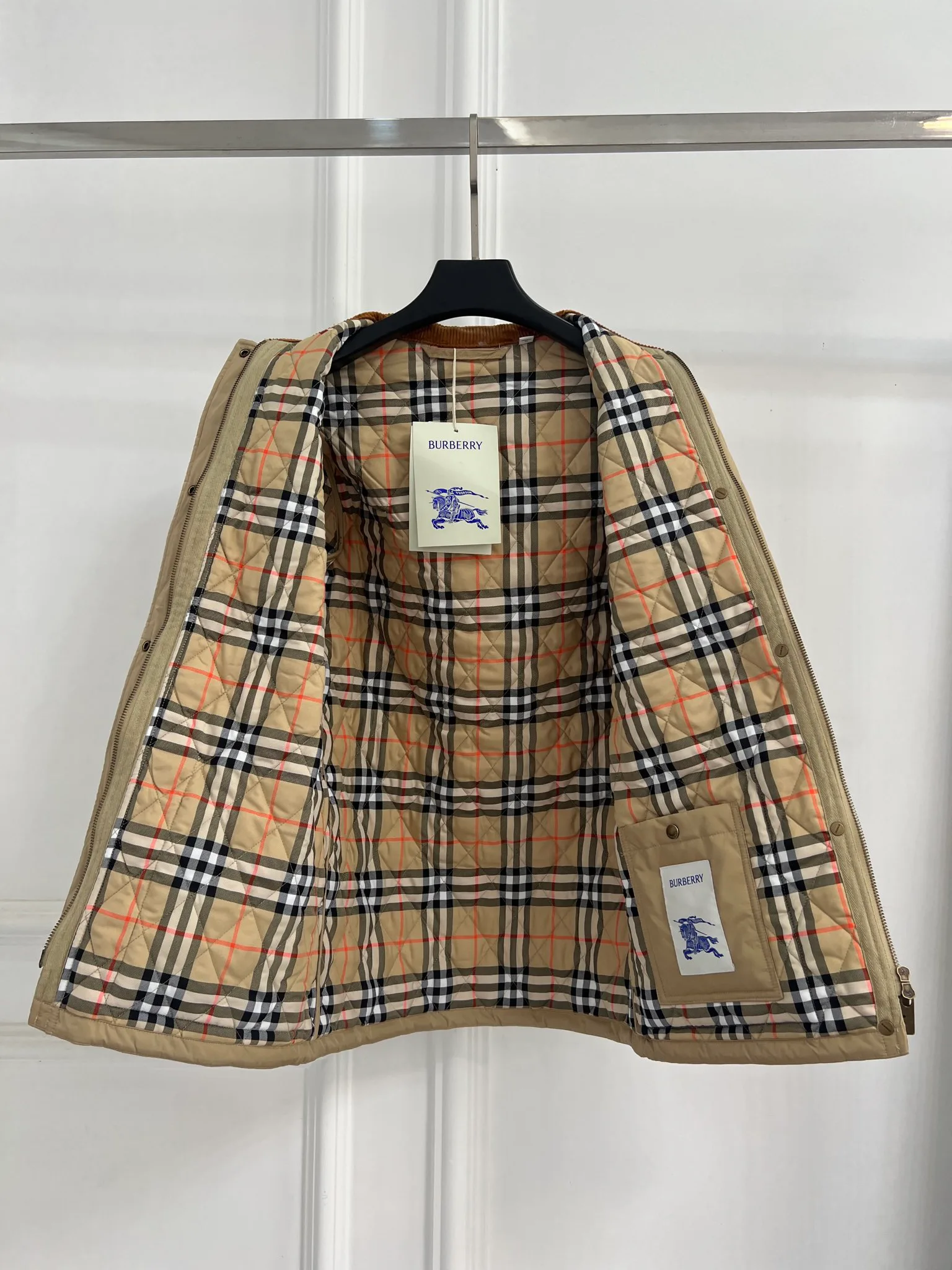 Куртки И Пуховики Женские Burberry 10898940
