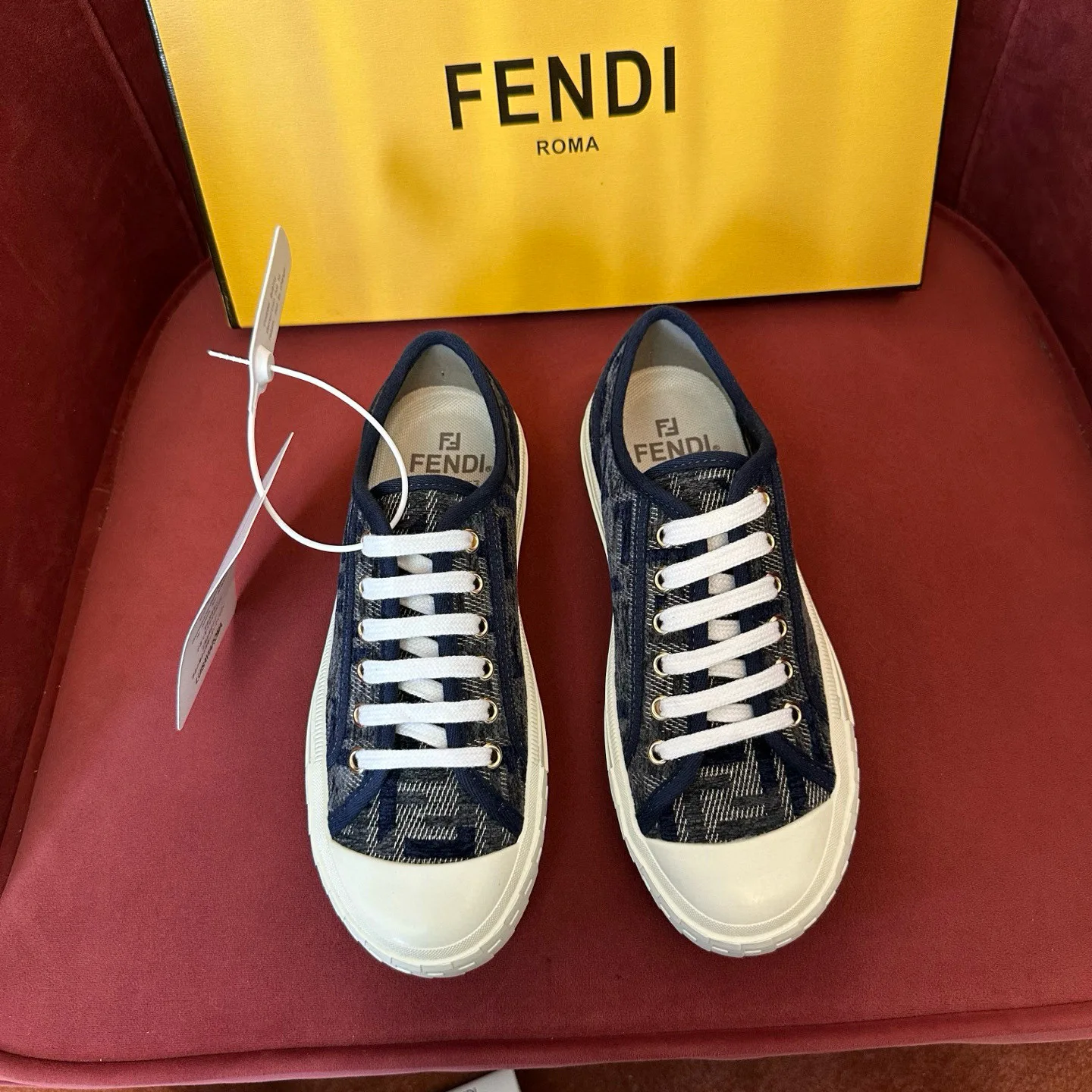 Кеды Женские Fendi 24643