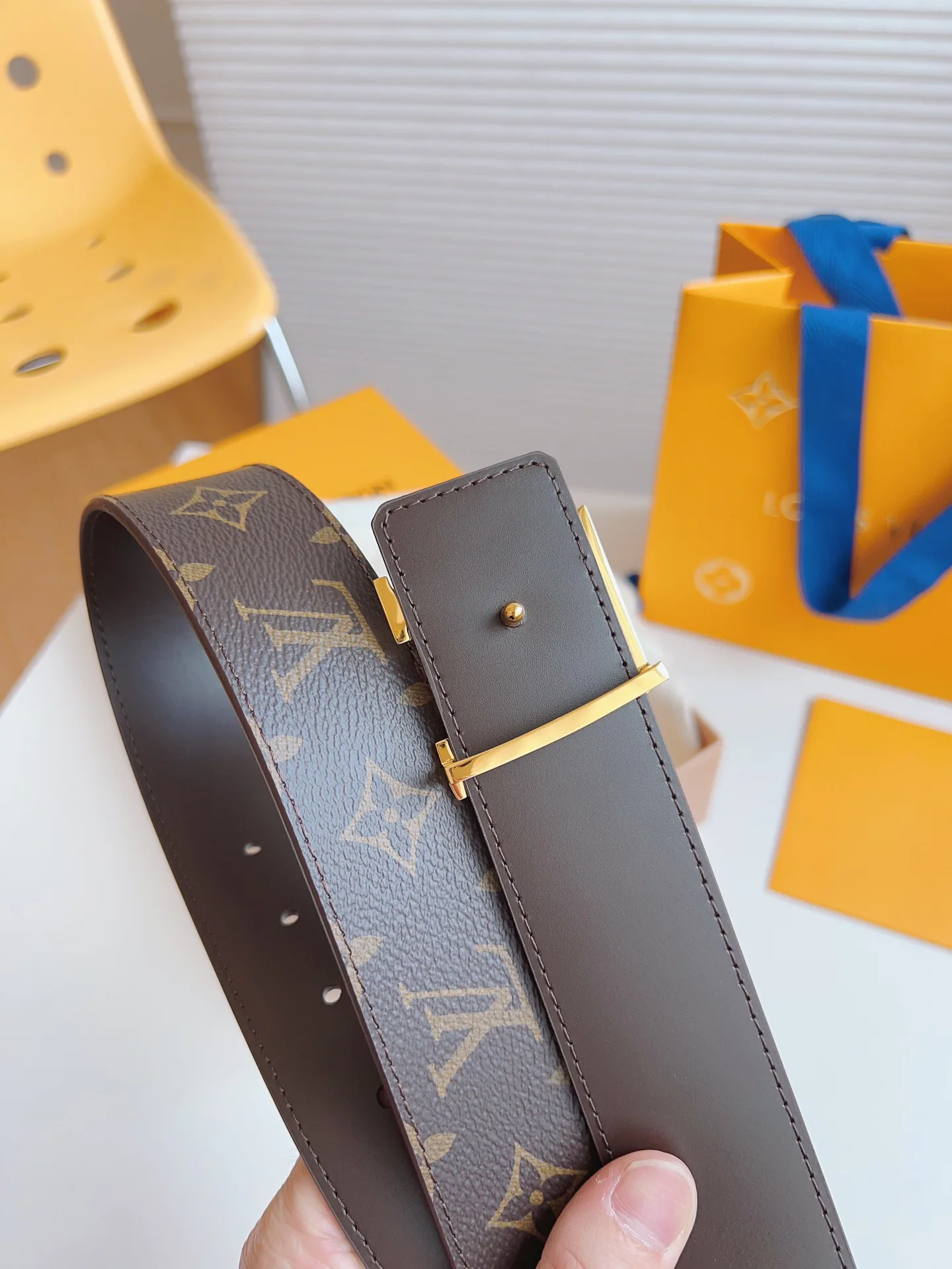Ремни Louis Vuitton 1430166