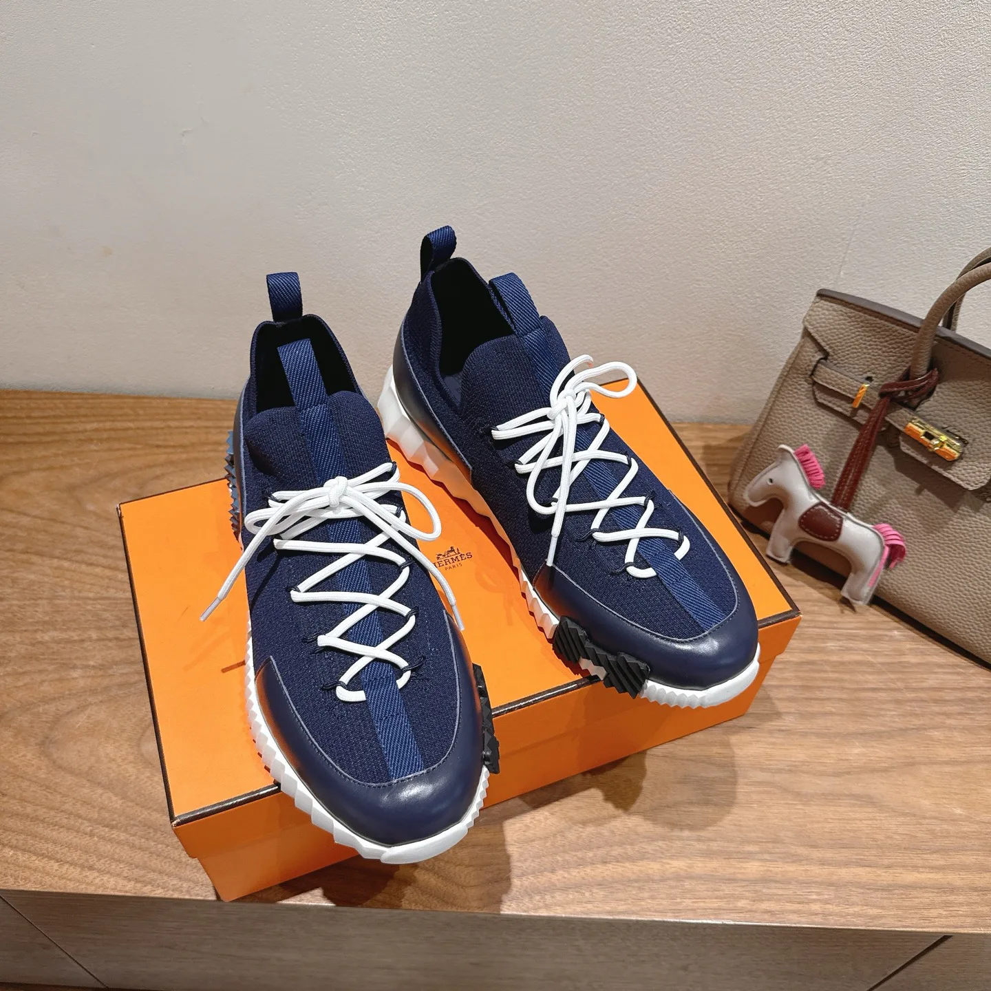 Кроссовки Женские Hermes 4852677