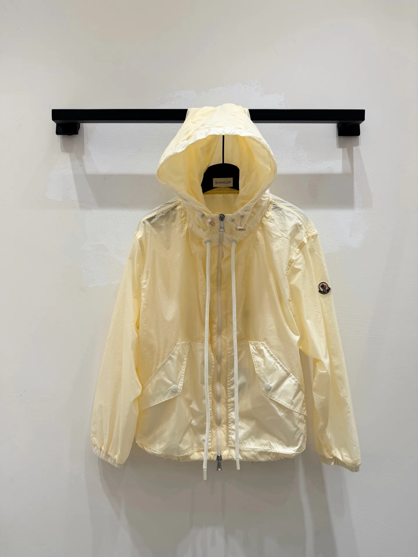 Куртки И Пуховики Женские Moncler 11888695
