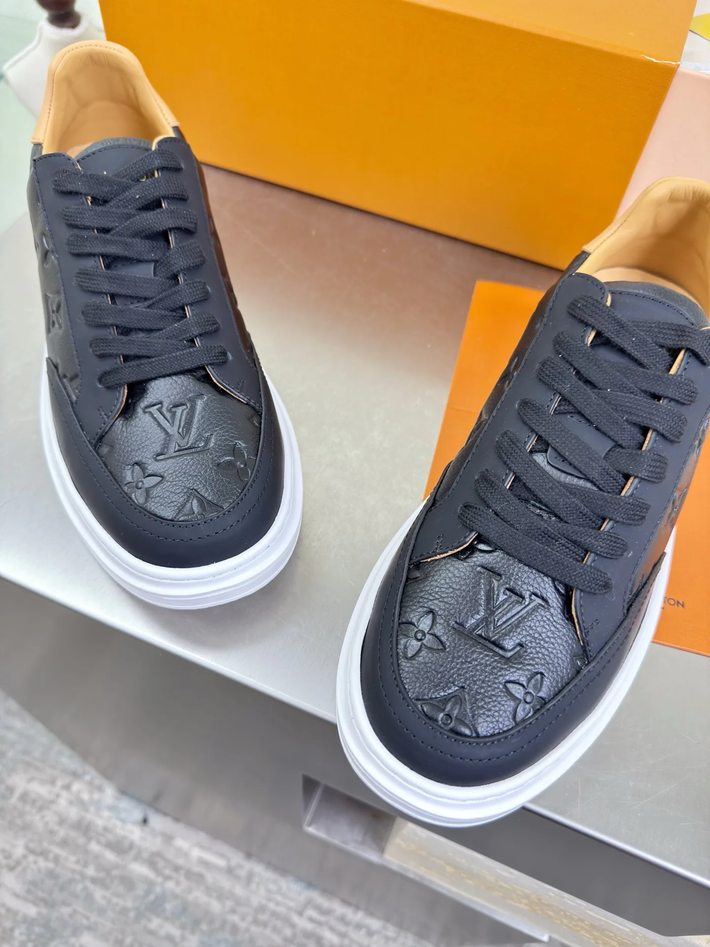 Кроссовки Мужские Louis Vuitton 1693082