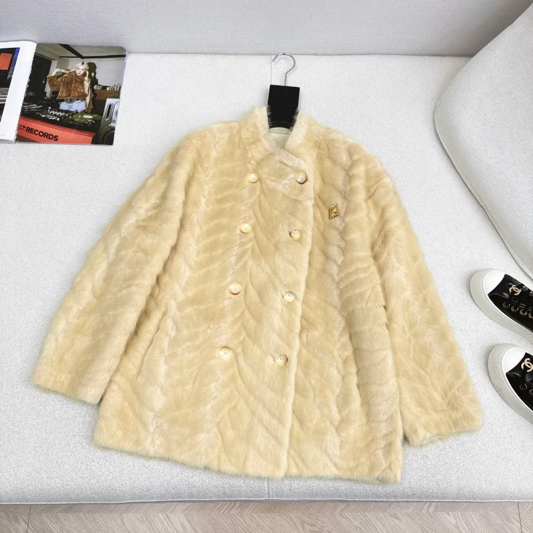 Куртки И Пуховики Женские Fendi 723197