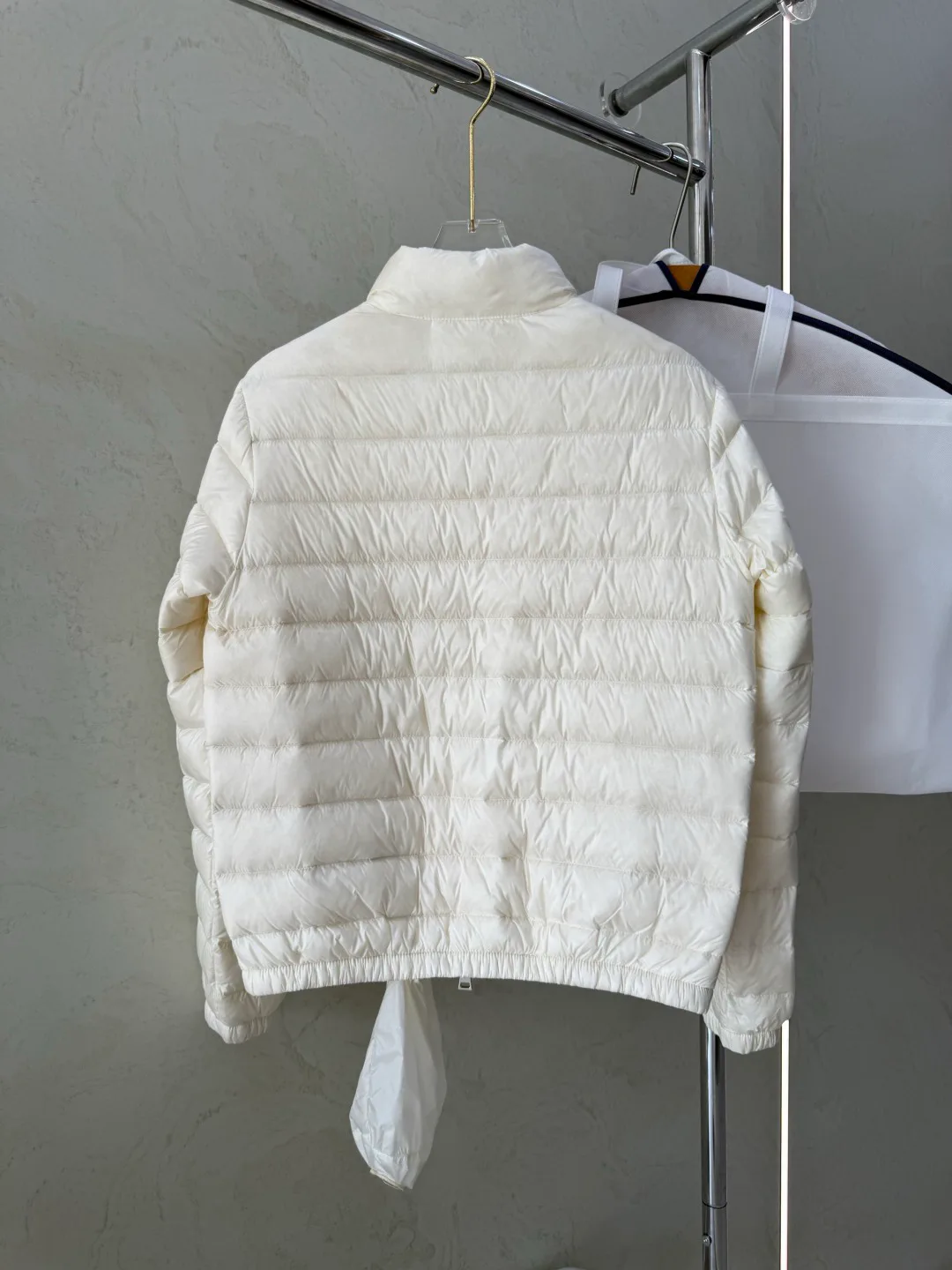 Куртки И Пуховики Женские Moncler 18043471