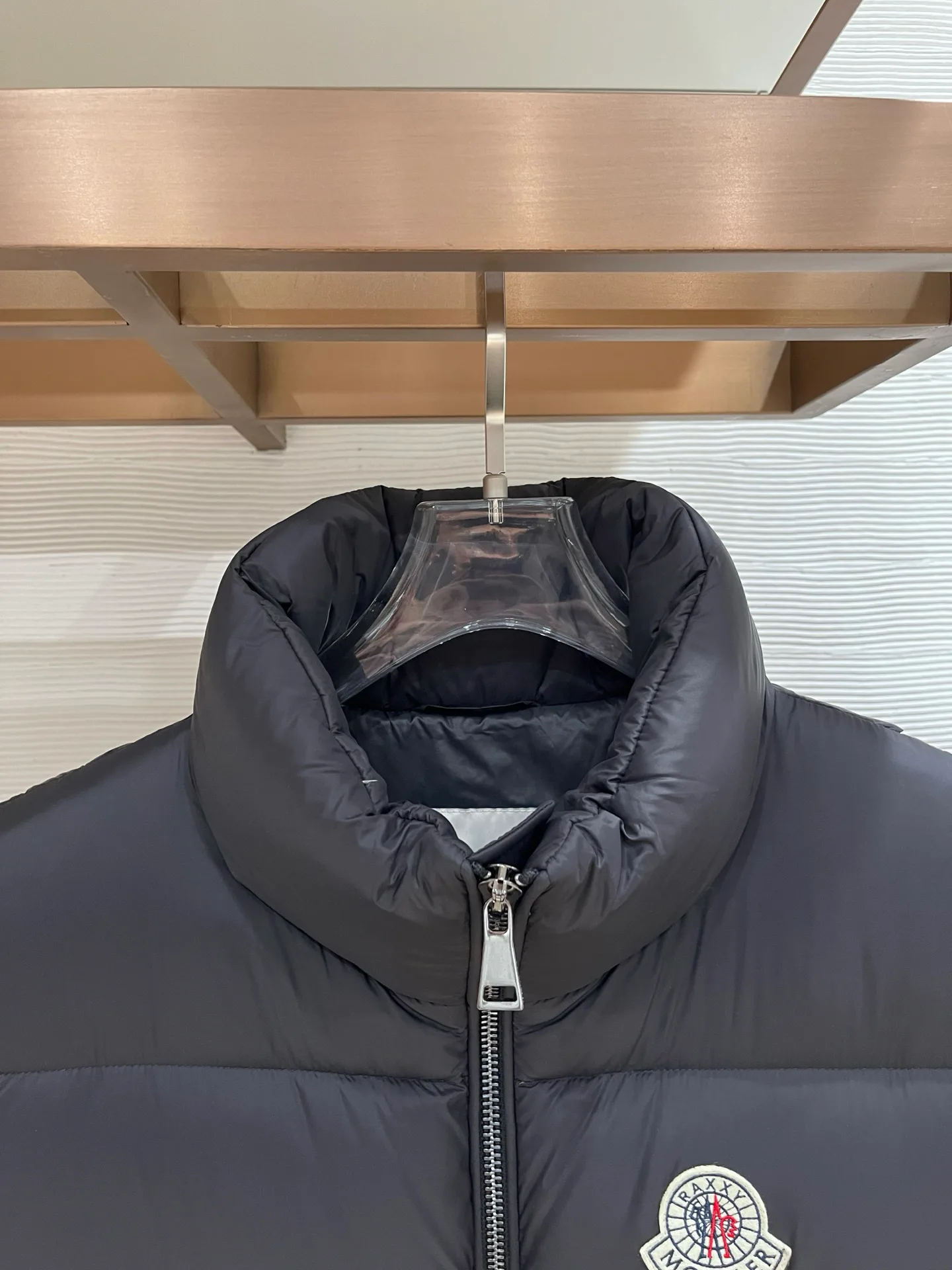 Жилеты Женские Moncler 18639708