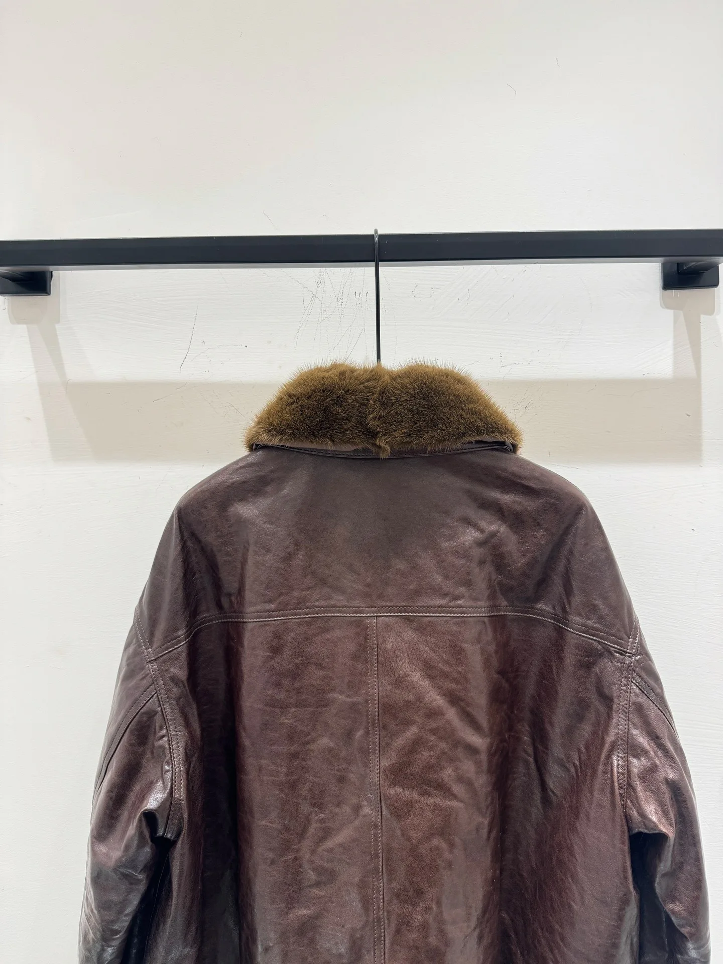 Кожаные Куртки И Дублёнки Женские Prada 799797