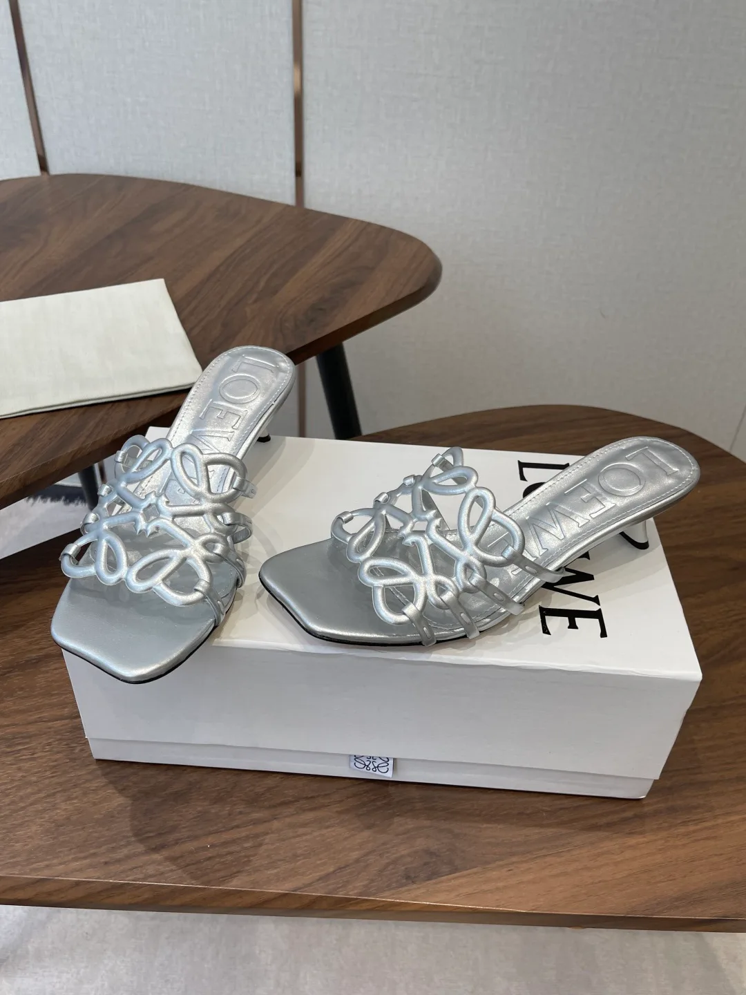 Босоножки Женские Loewe 11428028