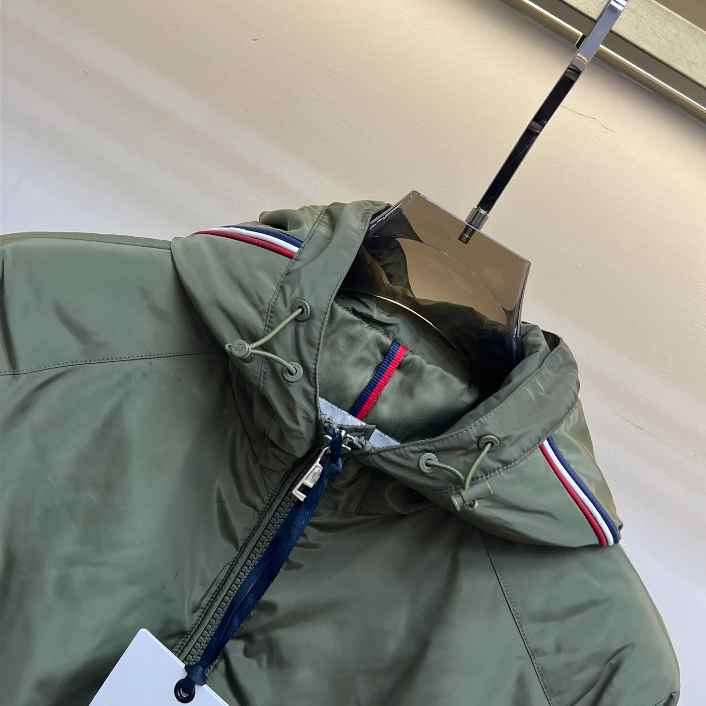 Куртки И Пуховики Женские Moncler 17340733