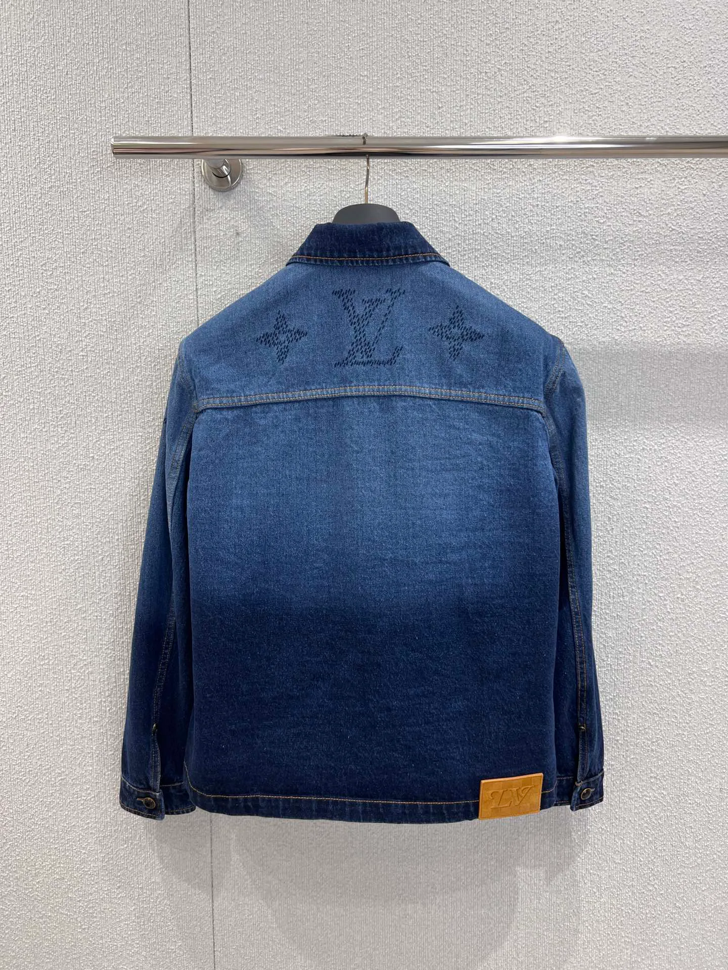 Куртки И Пуховики Женские Louis Vuitton 506482