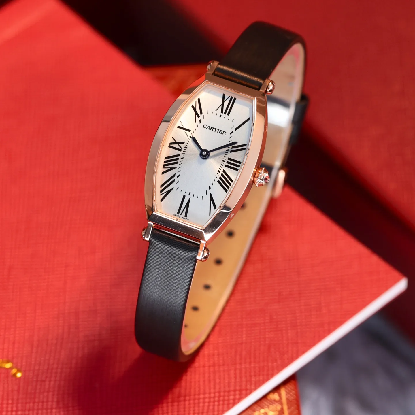 Часы Женские Cartier 11696039