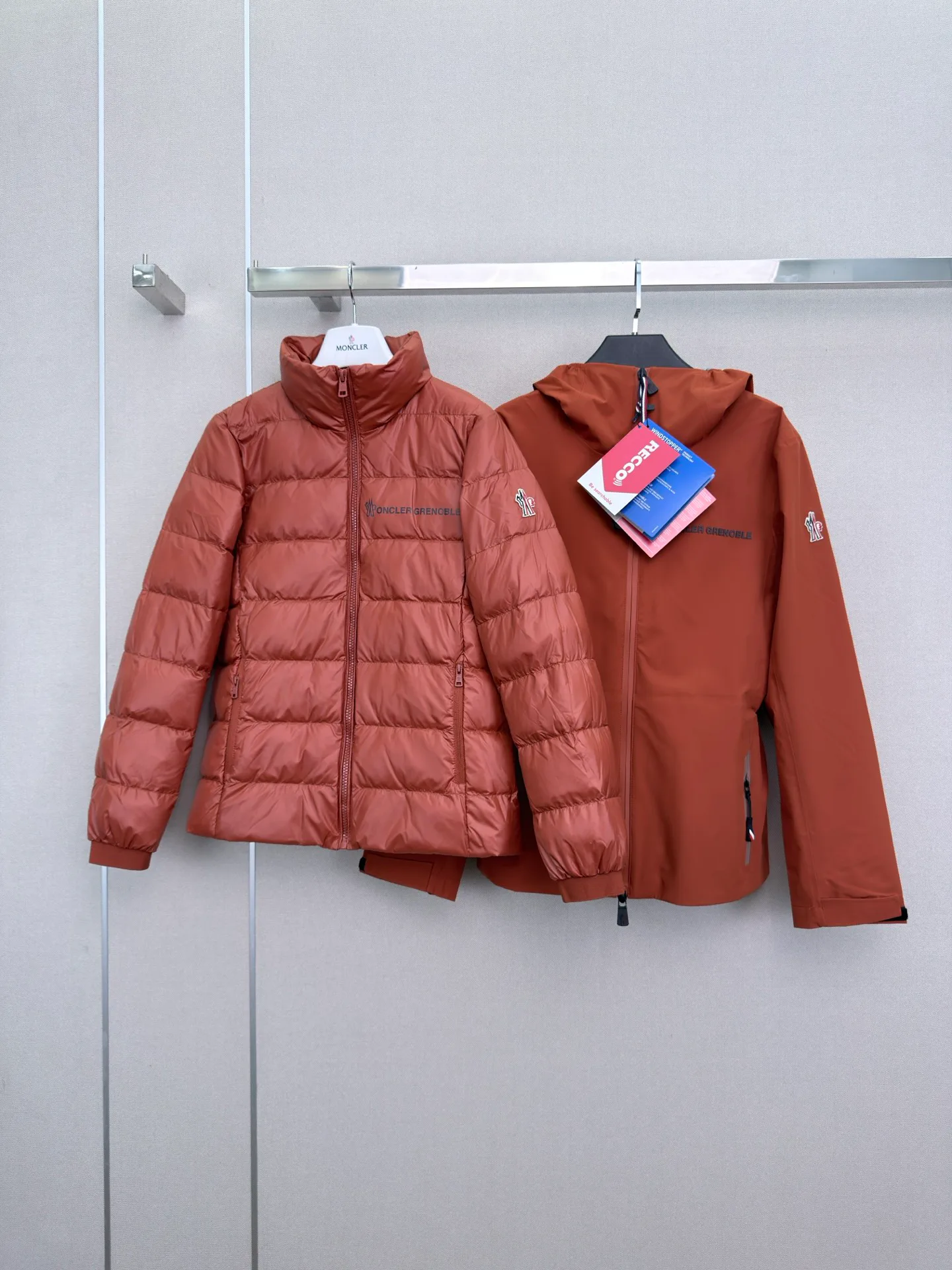Куртки И Пуховики Женские Moncler 18501658