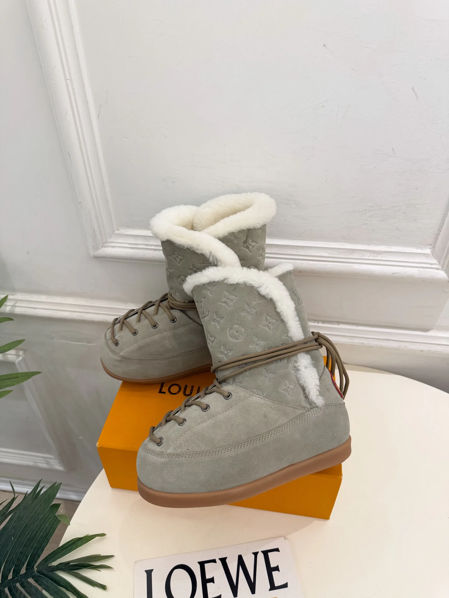 Угги Женские Louis Vuitton 18998287