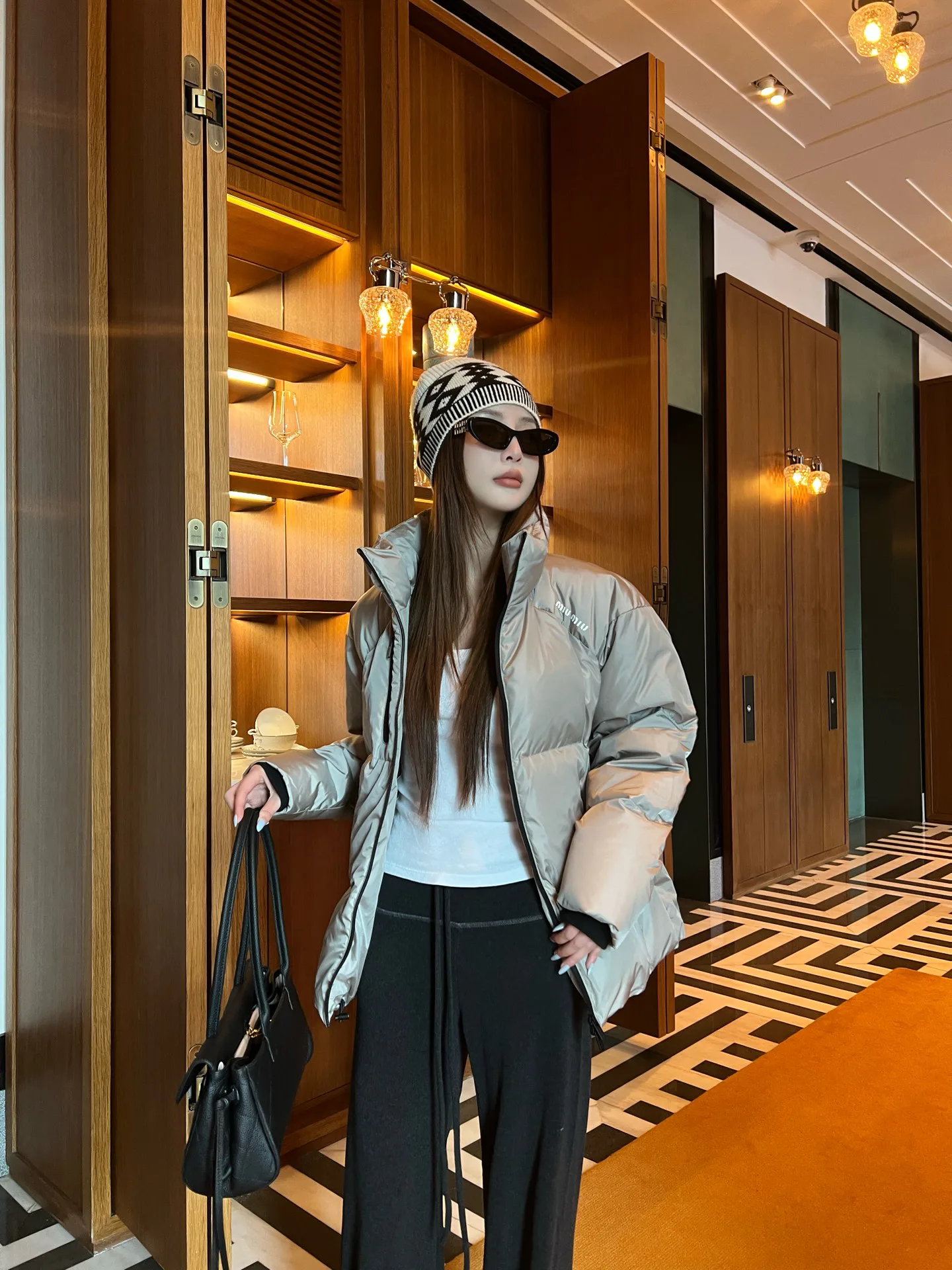 Куртки И Пуховики Женские Miu Miu 18108728