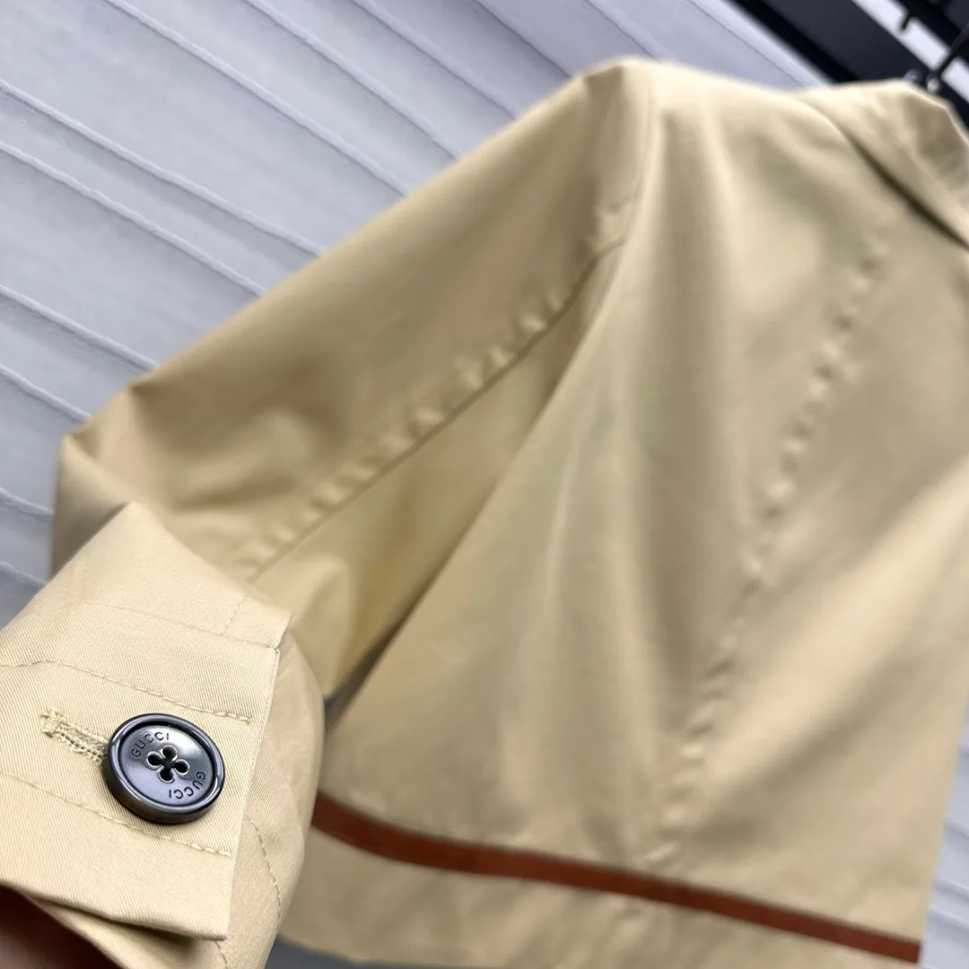 Кожаные Куртки И Дублёнки Женские Gucci 15933