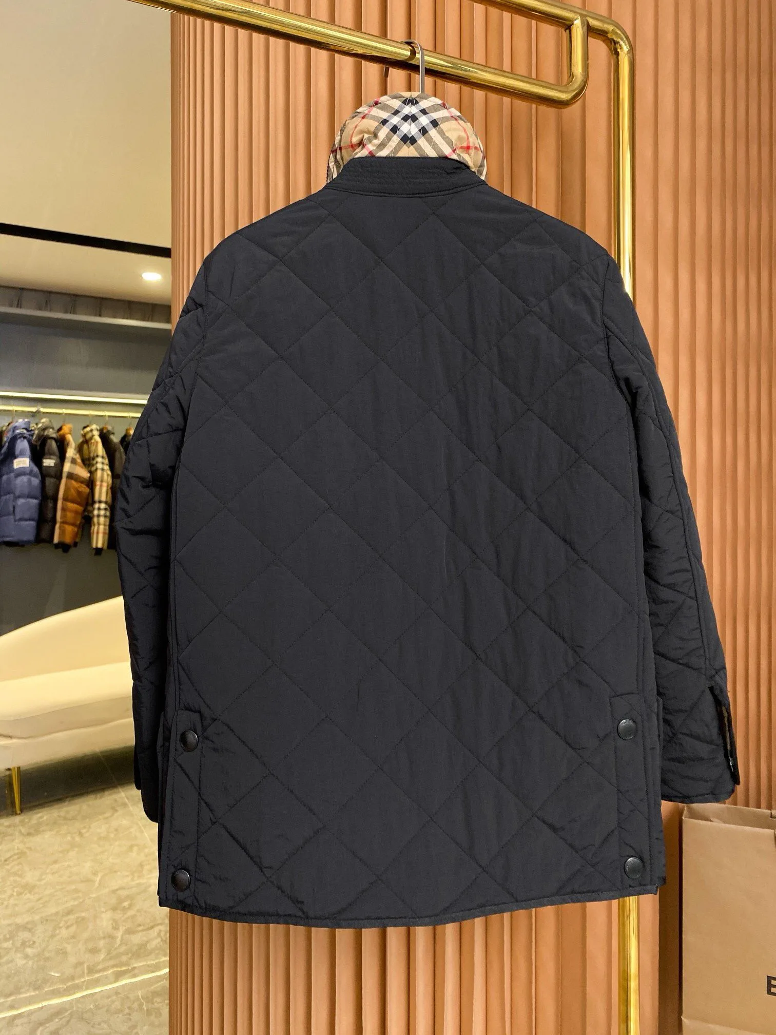 Куртки И Пуховики Женские Burberry 18903182