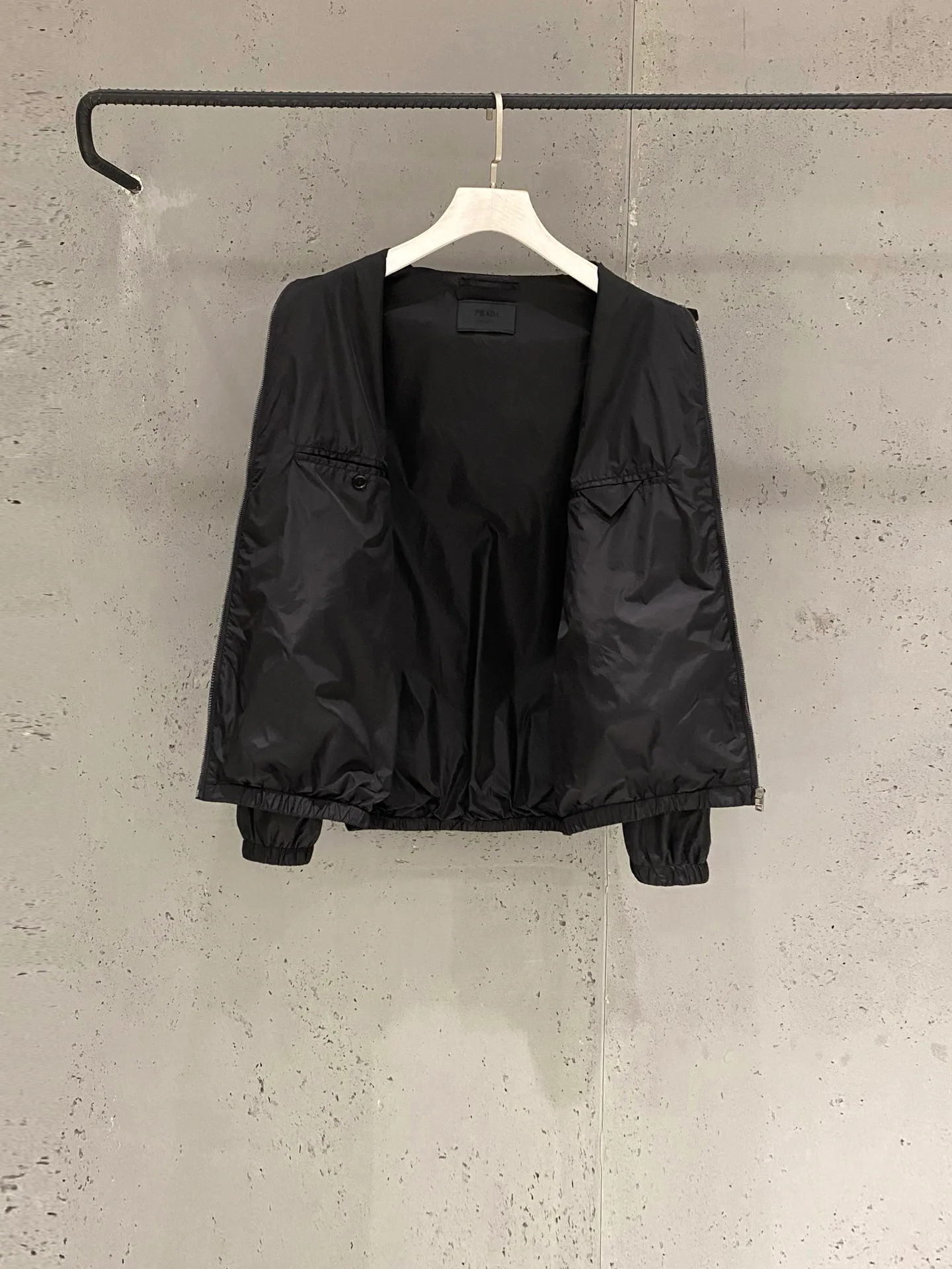 Куртки И Пуховики Мужские Prada 11622083