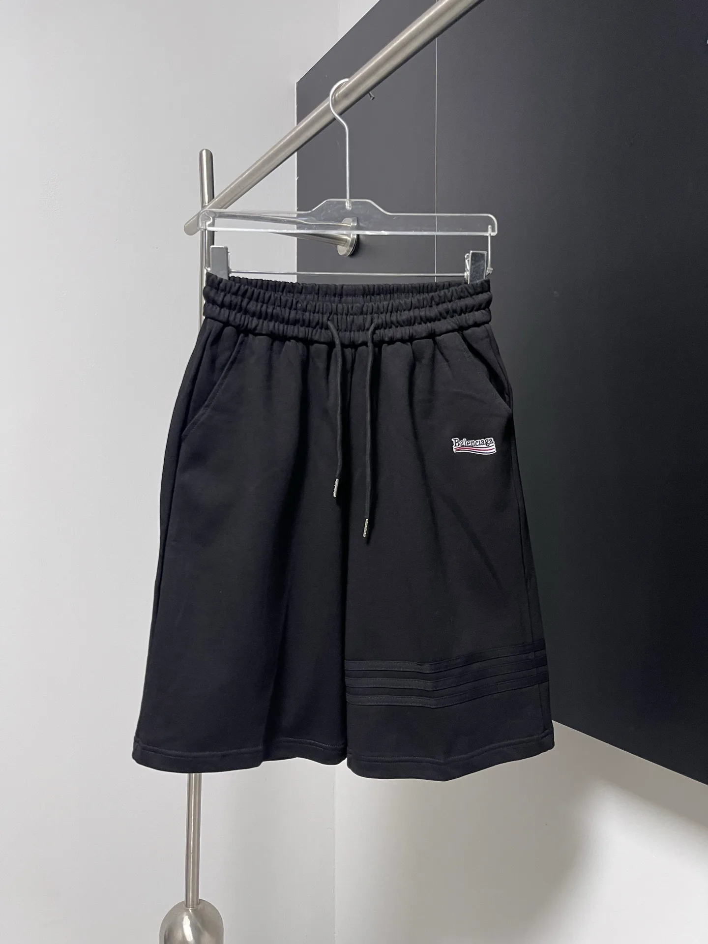 Шорты Мужские Balenciaga 13028544