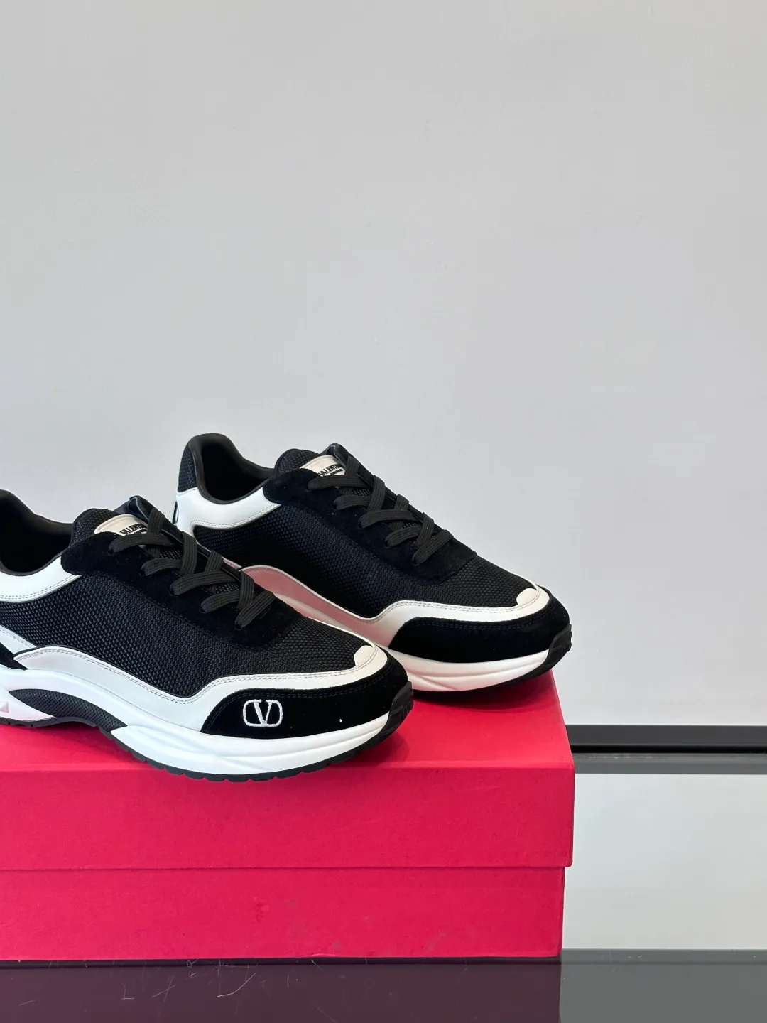 Кроссовки Мужские Valentino 25438