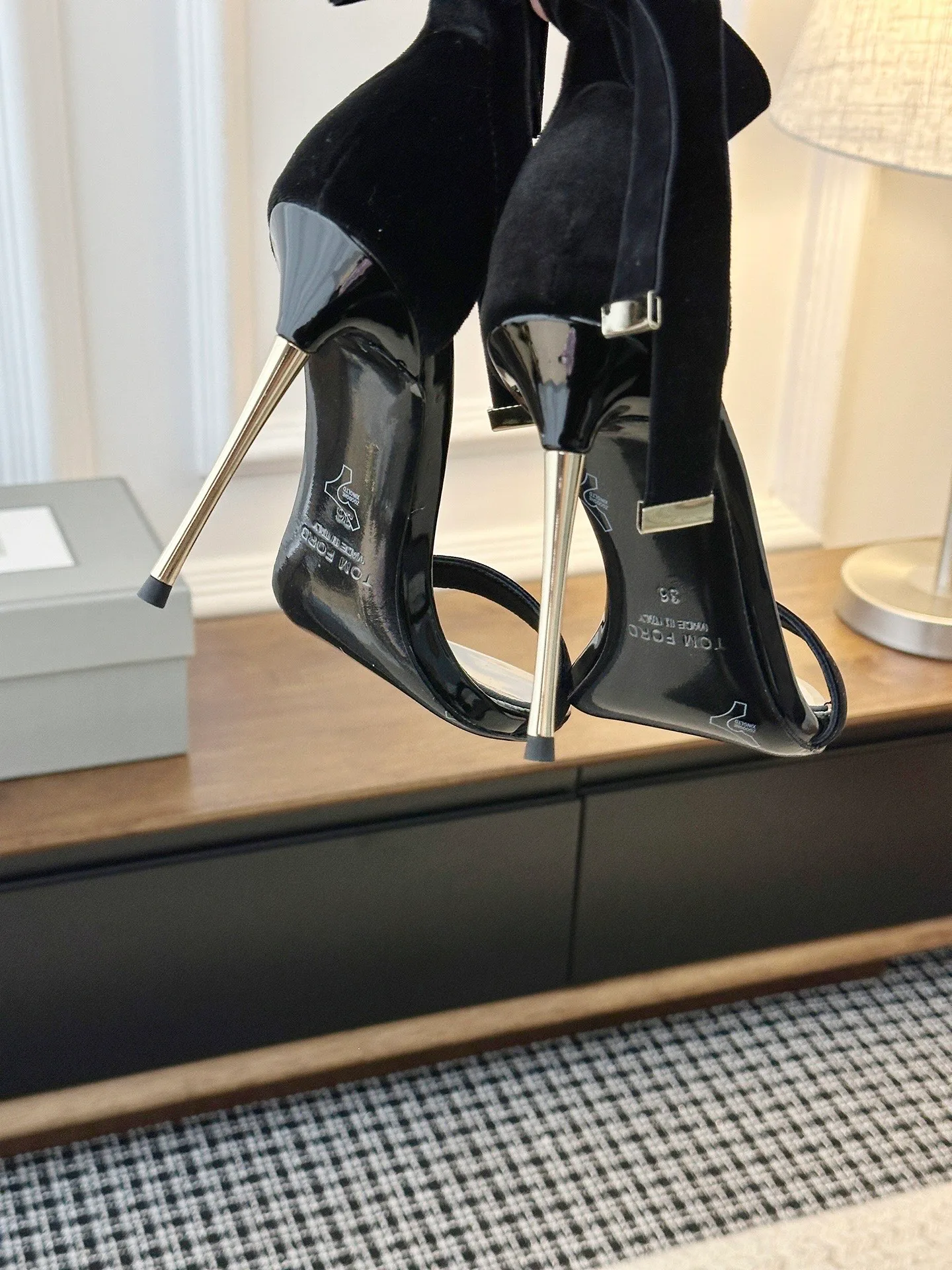 Босоножки Женские Tom Ford 11194387