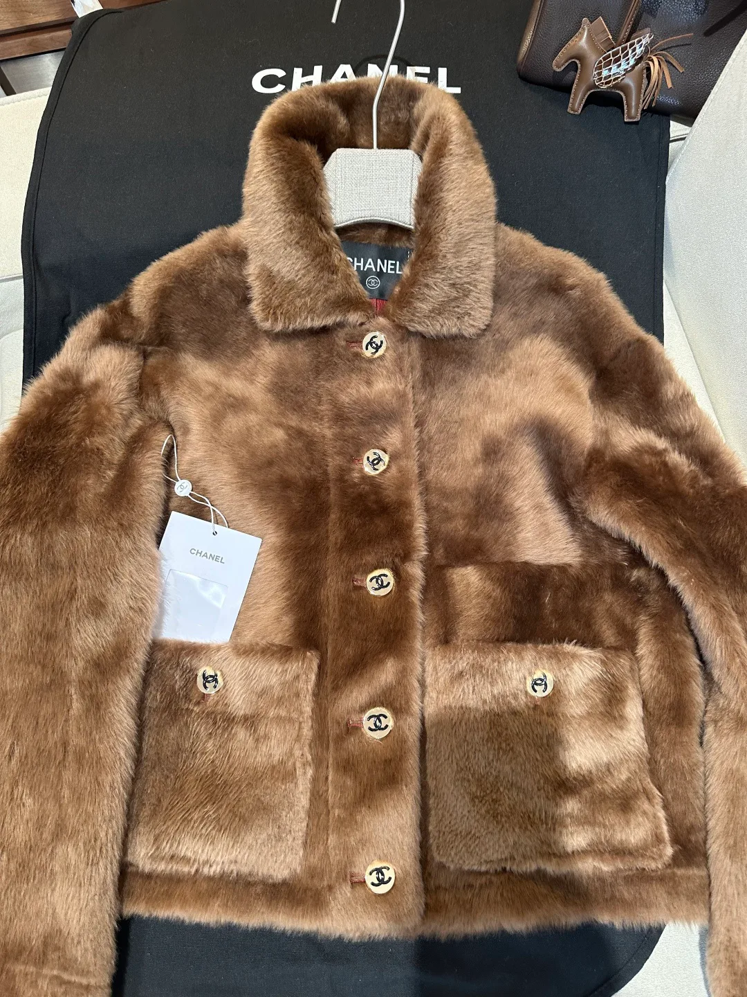 Кожаные Куртки И Дублёнки Женские Chanel 18040597