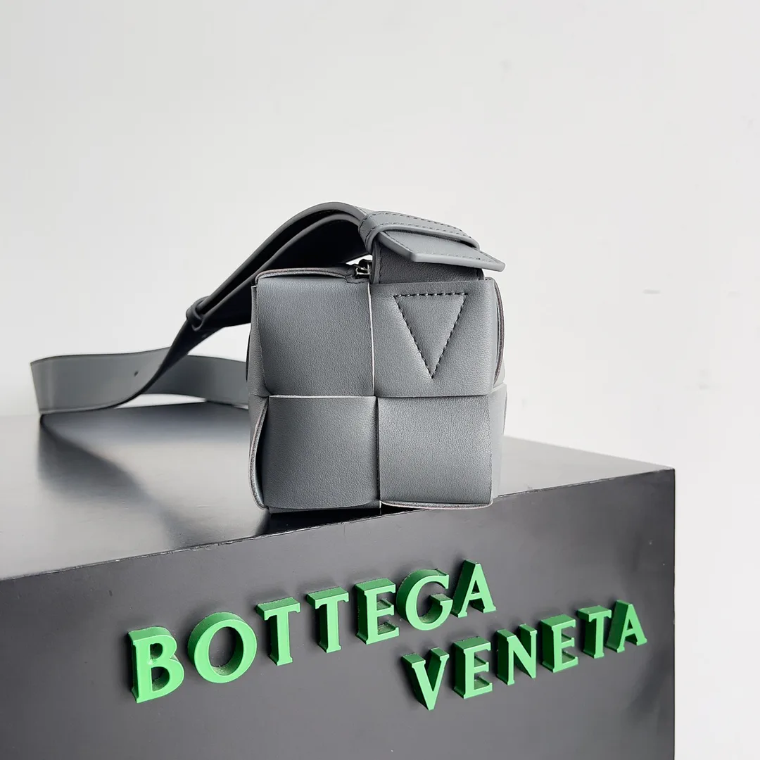 Сумки На Ремне Женские Bottega Veneta 17434767