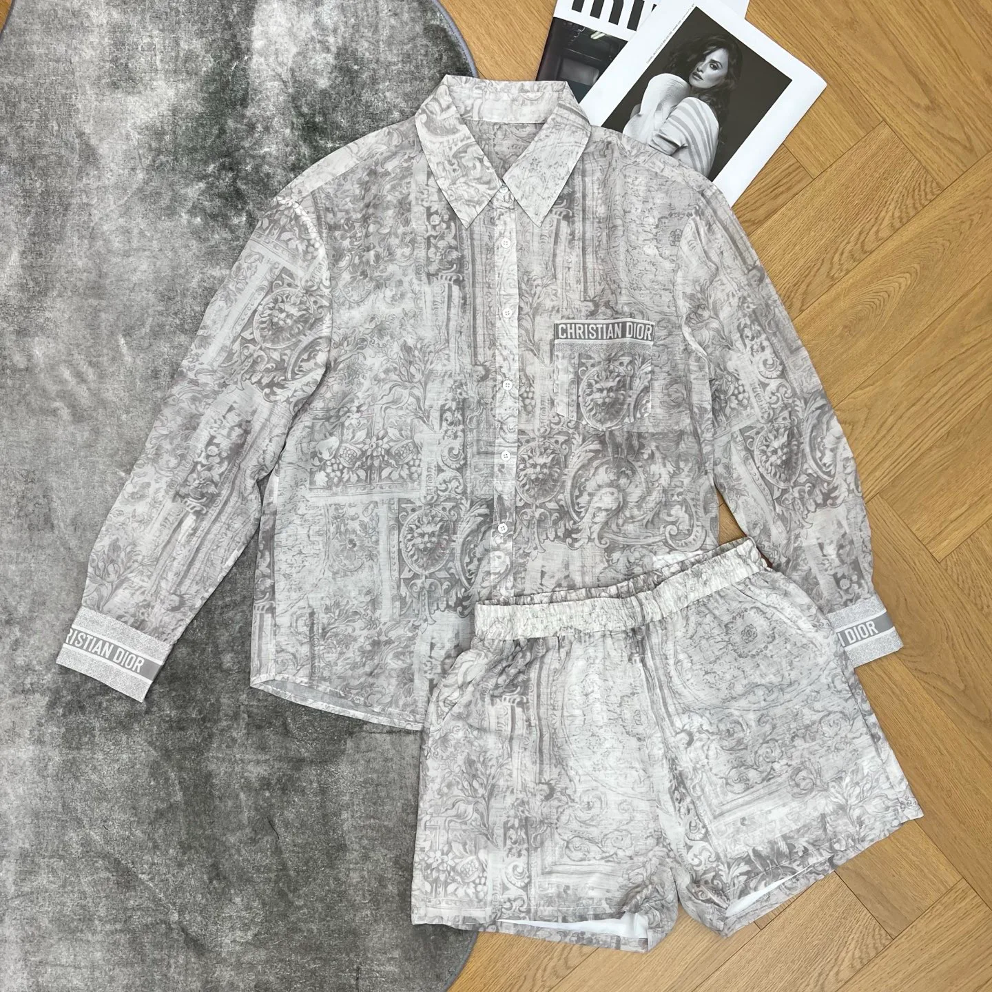 Костюмы Женские Christian Dior 12592796