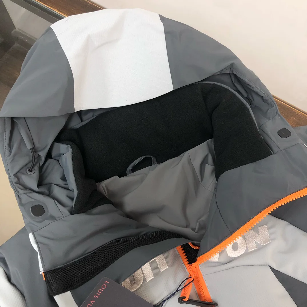 Куртки И Пуховики Мужские Louis Vuitton 171104