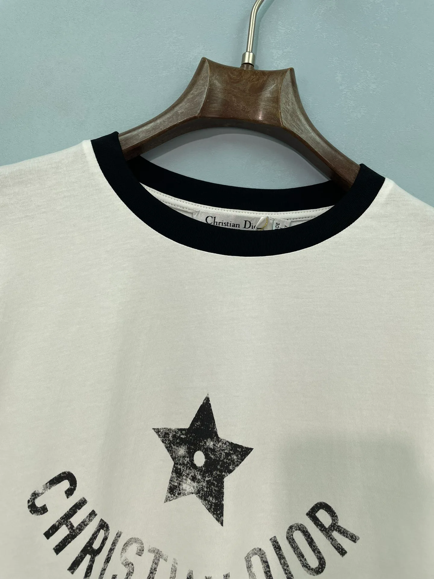 Футболки Женские Christian Dior 17302541