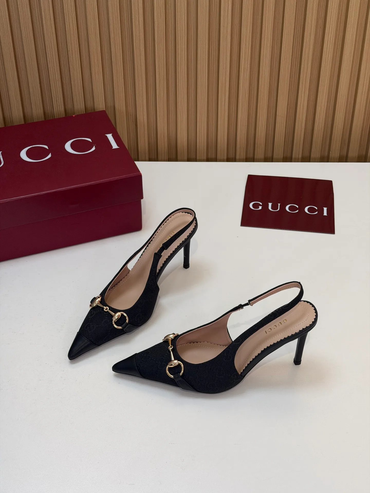 Туфли Женские Gucci 18396283