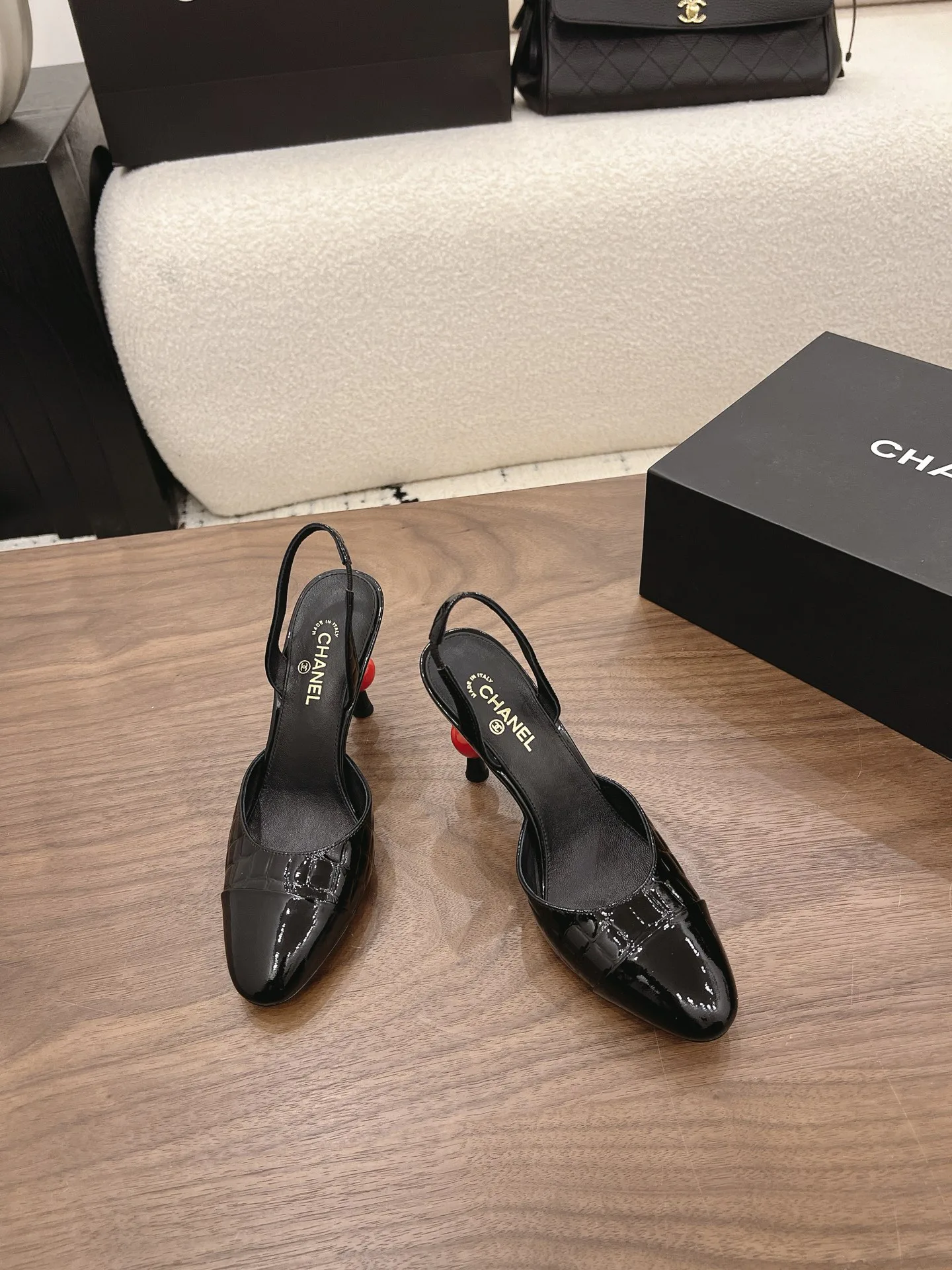 Туфли Женские Chanel 16944205