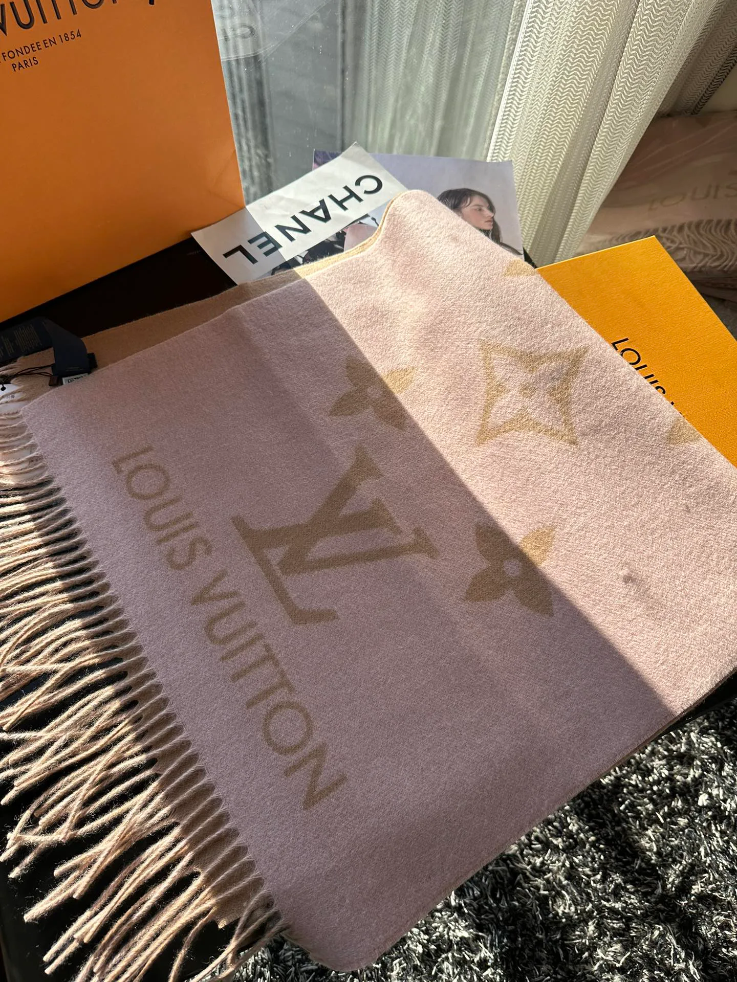 Шарфы Louis Vuitton 251412