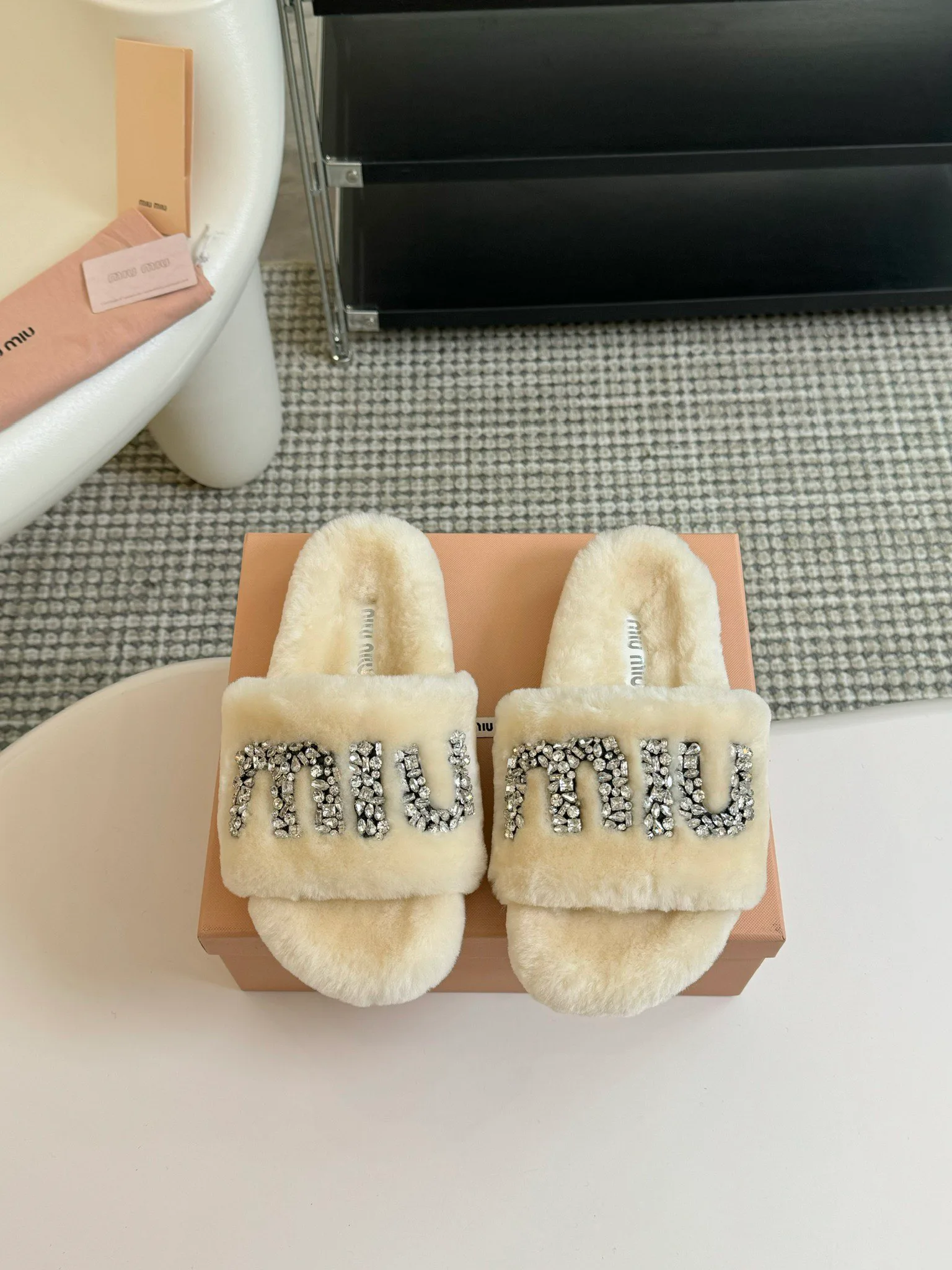 Тапочки Женские Miu Miu 18241443