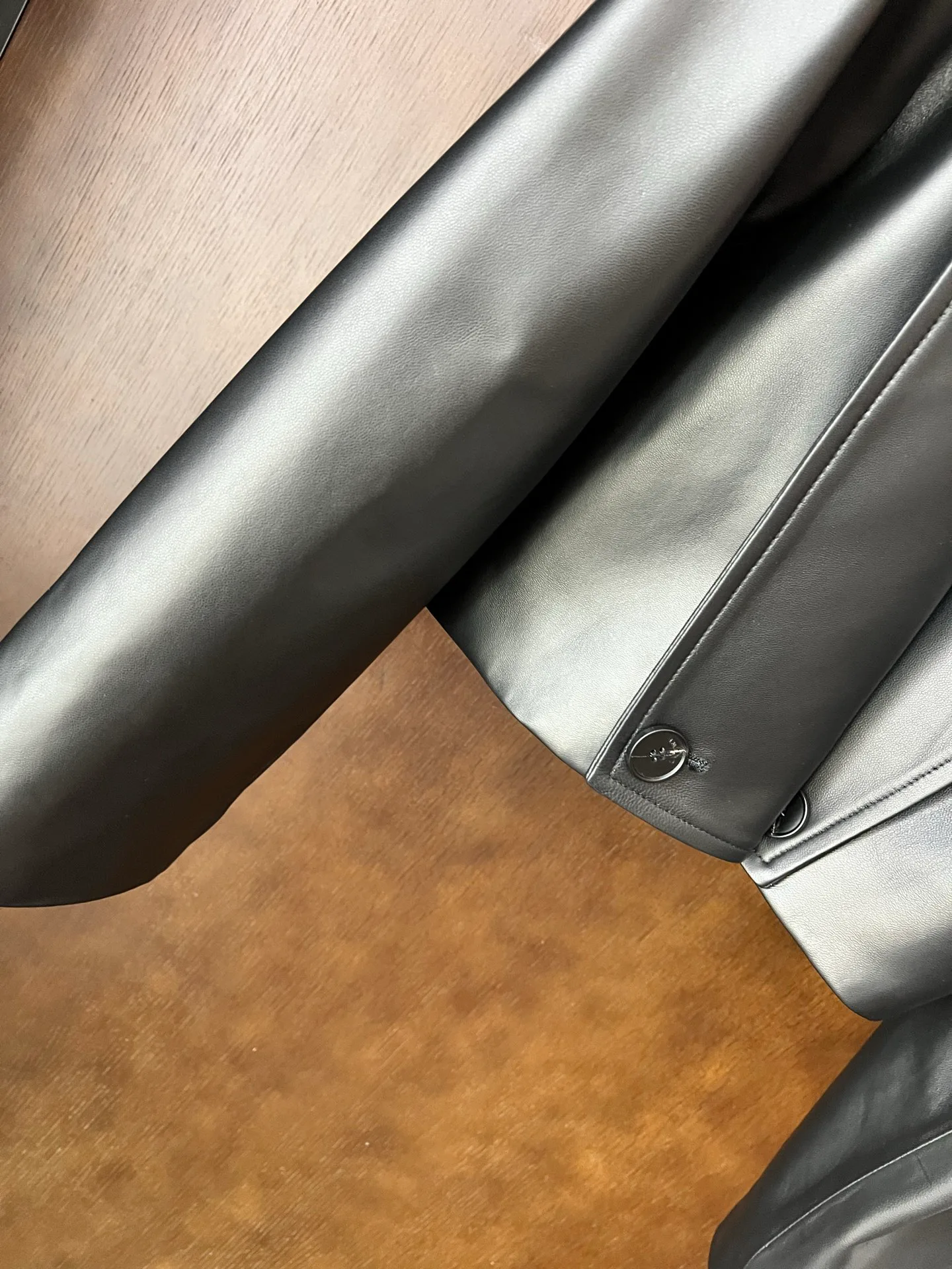 Кожаные Куртки И Дублёнки Женские Loewe 9101688