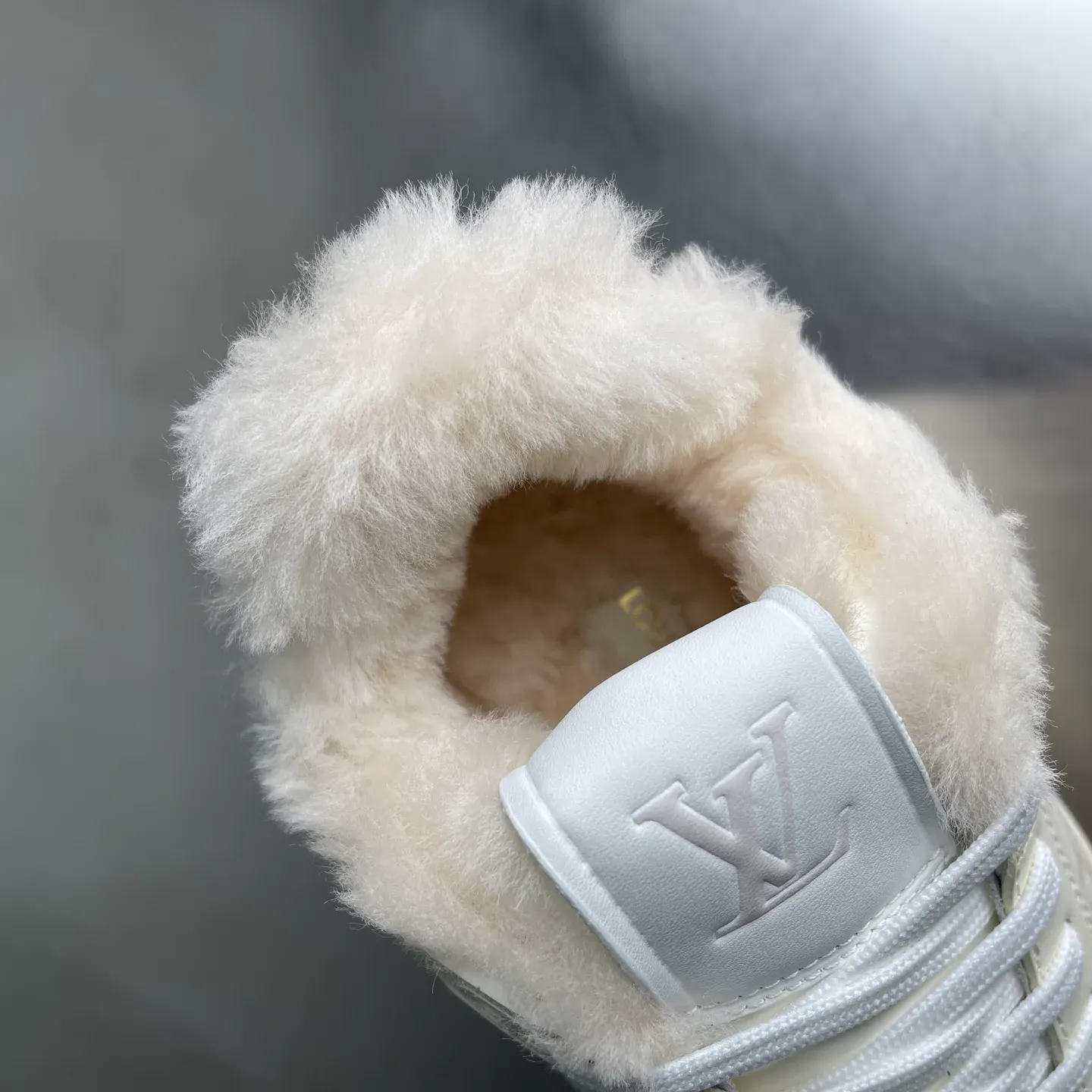 Кроссовки Женские Louis Vuitton 558392