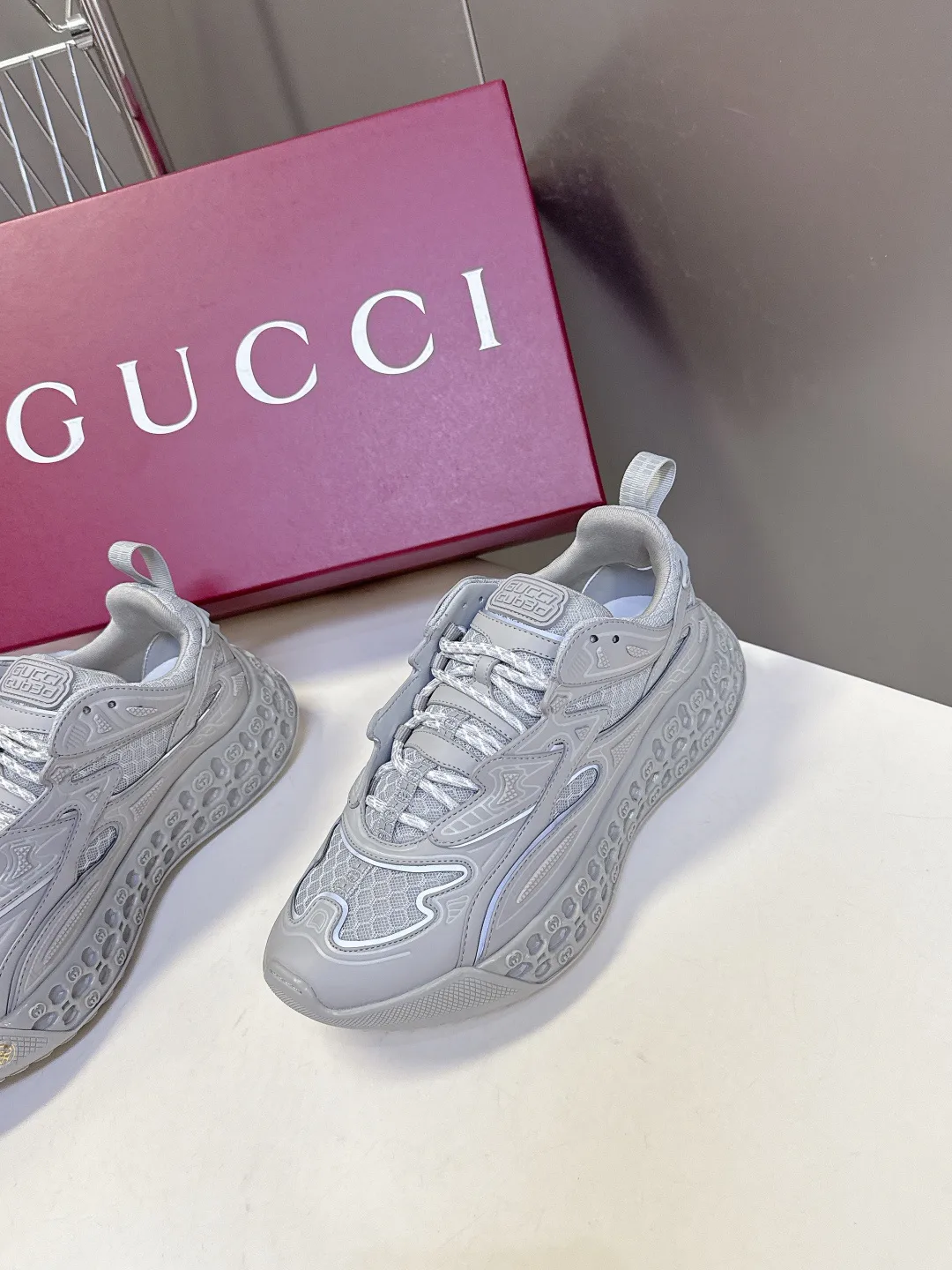 Кроссовки Женские Gucci 10053287