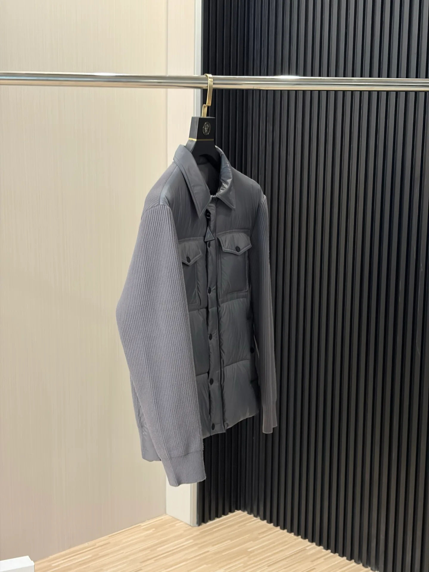 Куртки И Пуховики Женские Moncler 18391734