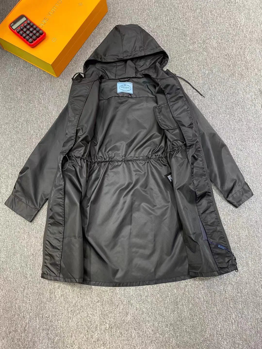 Куртки И Пуховики Женские Prada 22541