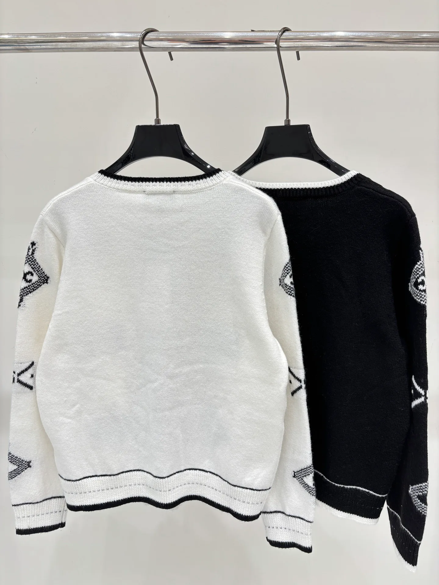 Джемперы И Свитеры Женские Chanel 18138503