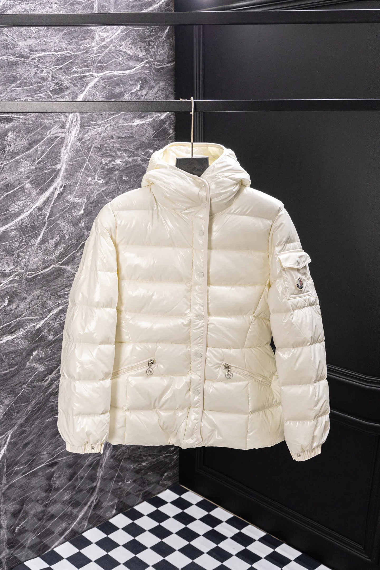 Куртки И Пуховики Женские Moncler 18722800